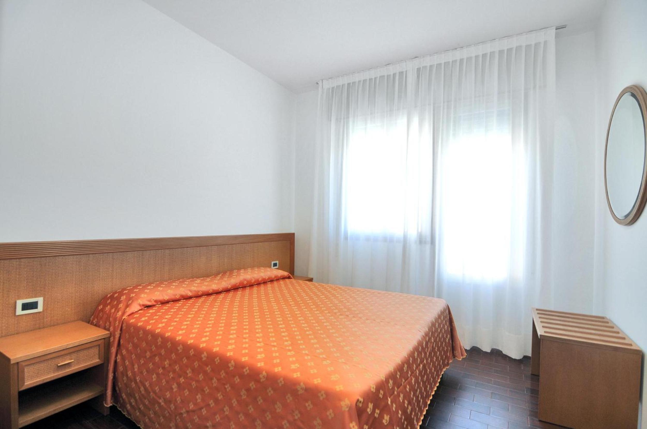 Economy Double or Twin Room - Photo 11