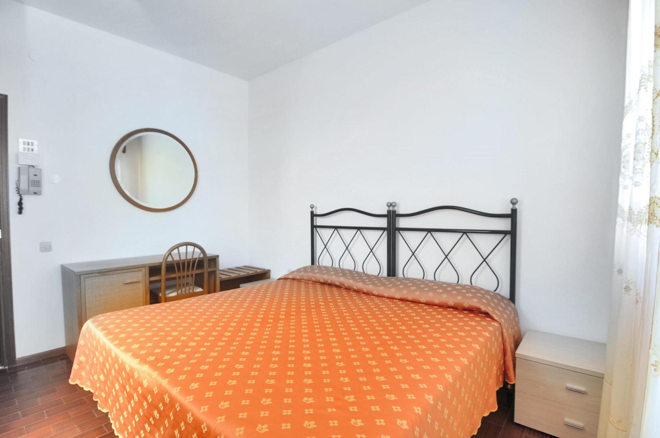 Economy Double or Twin Room - Photo 19