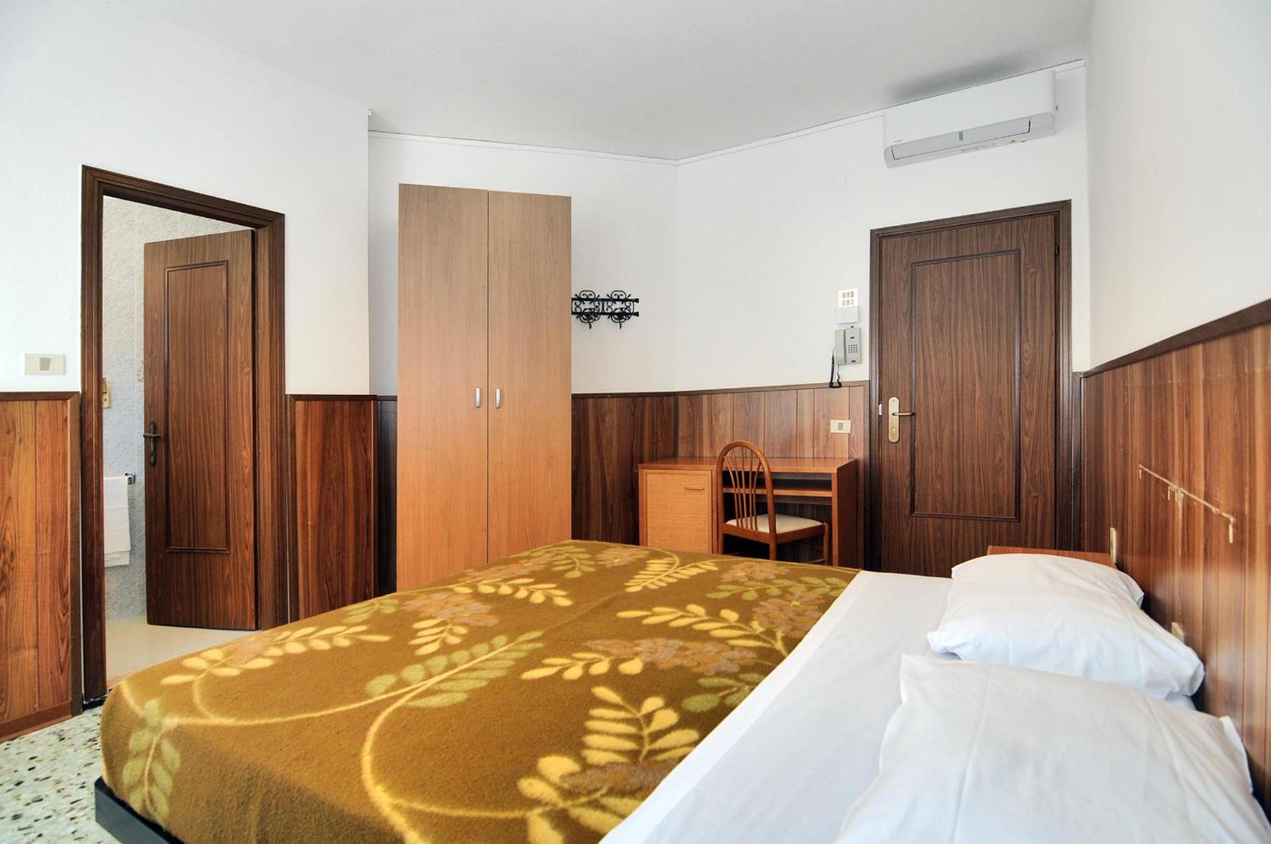 Economy Double or Twin Room - Photo 29