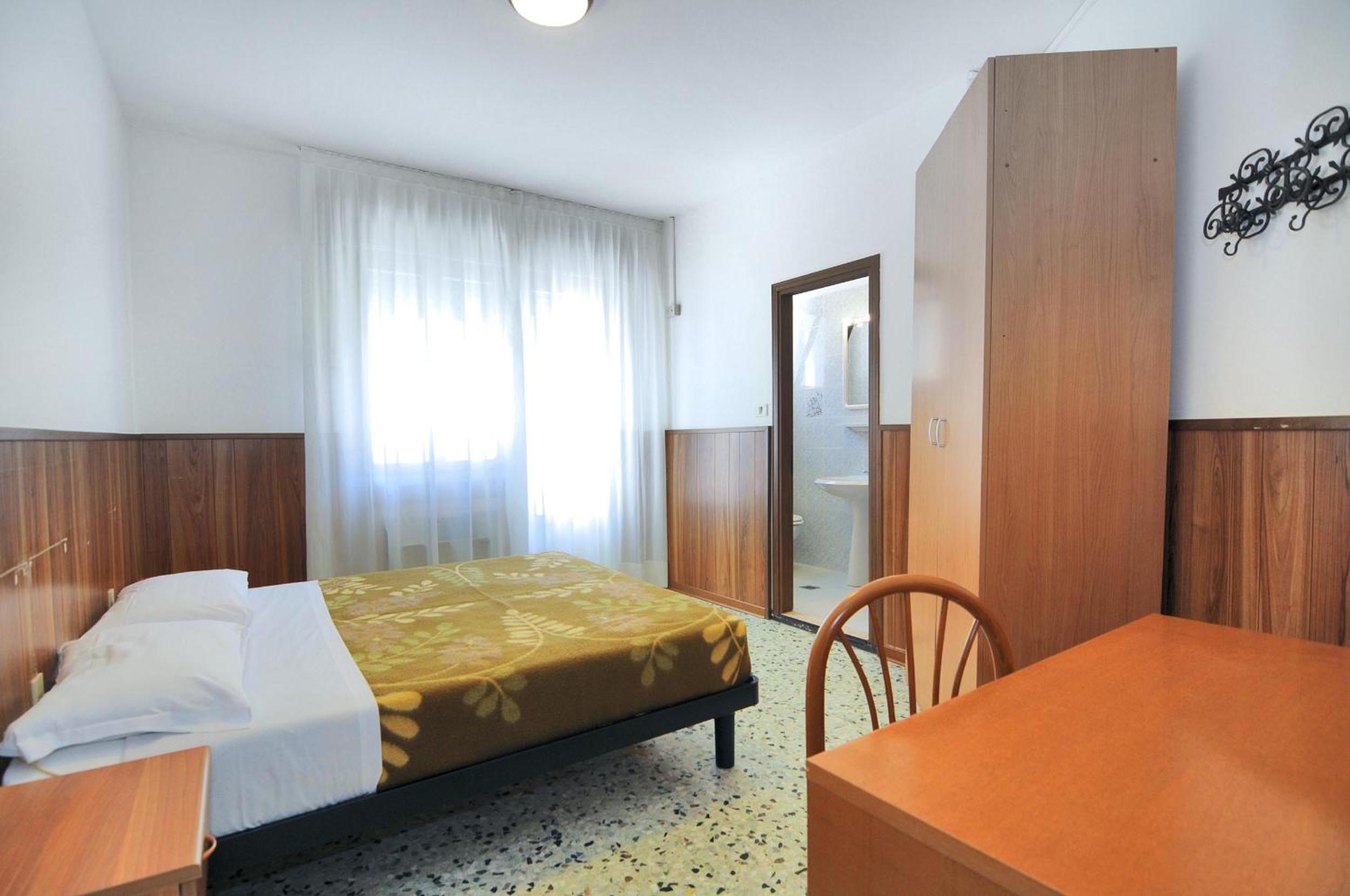 Economy Double or Twin Room - Photo 18