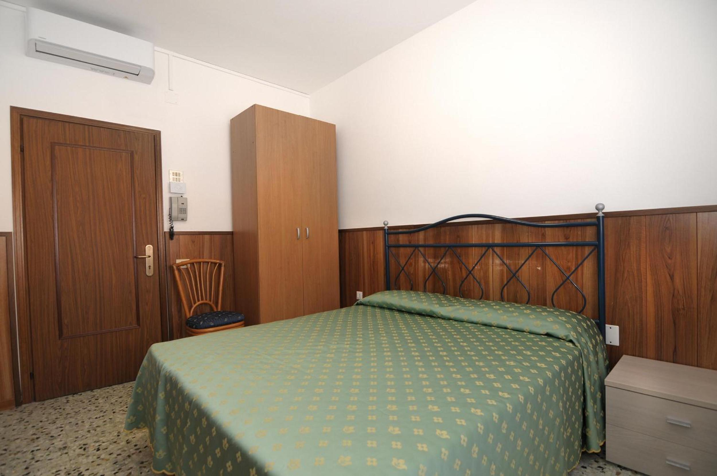 Economy Double or Twin Room - Photo 28