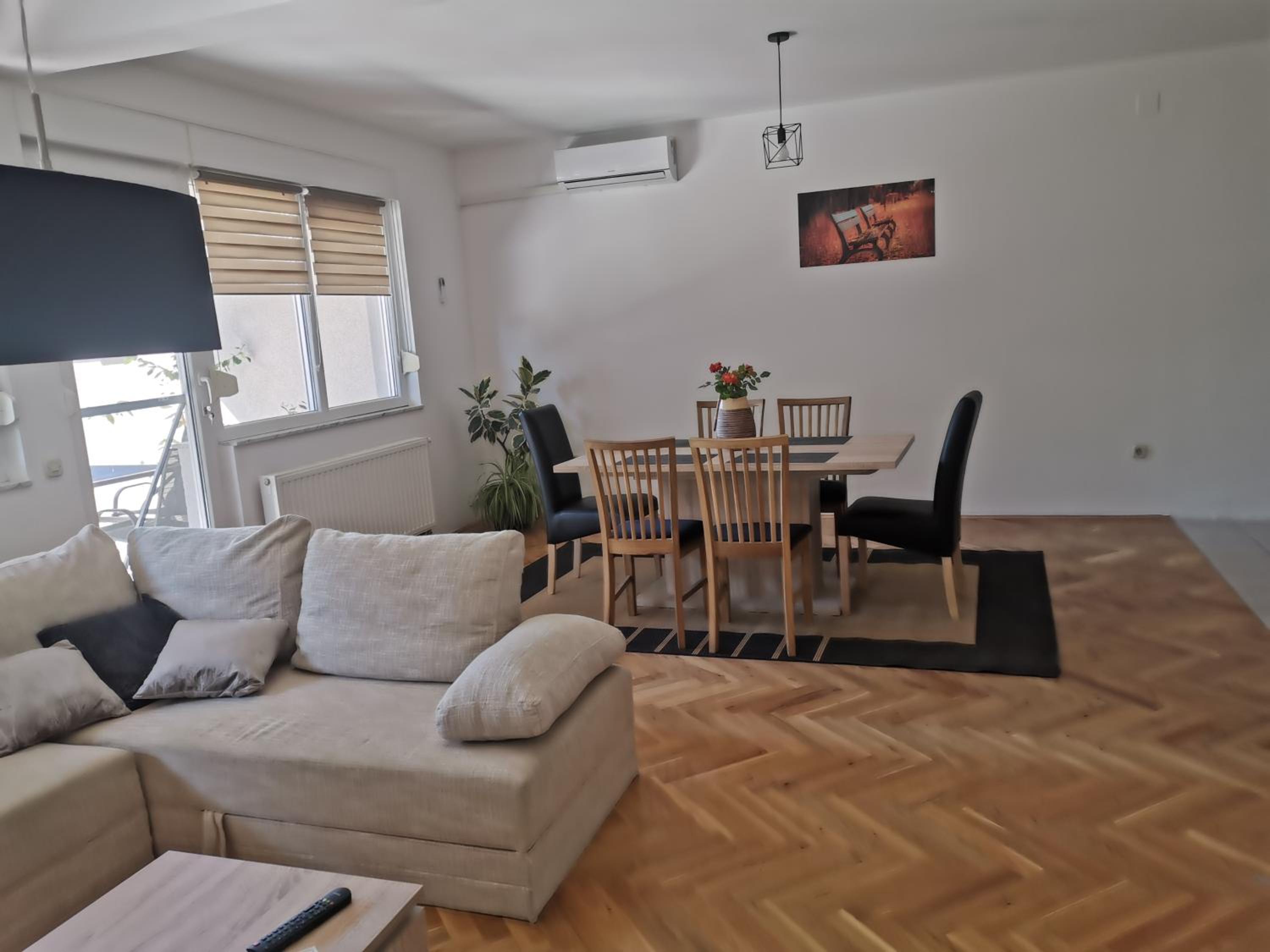 Two-Bedroom Apartment - Photo 7