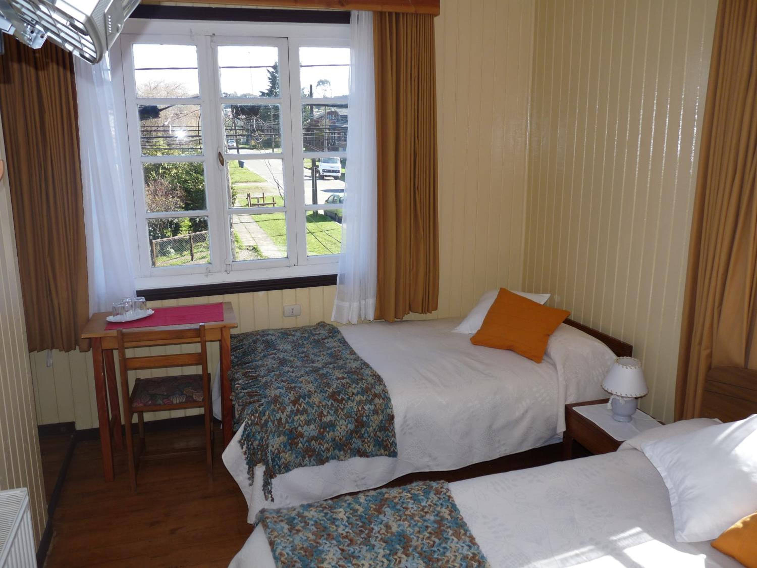 Standard Twin Room photo 1