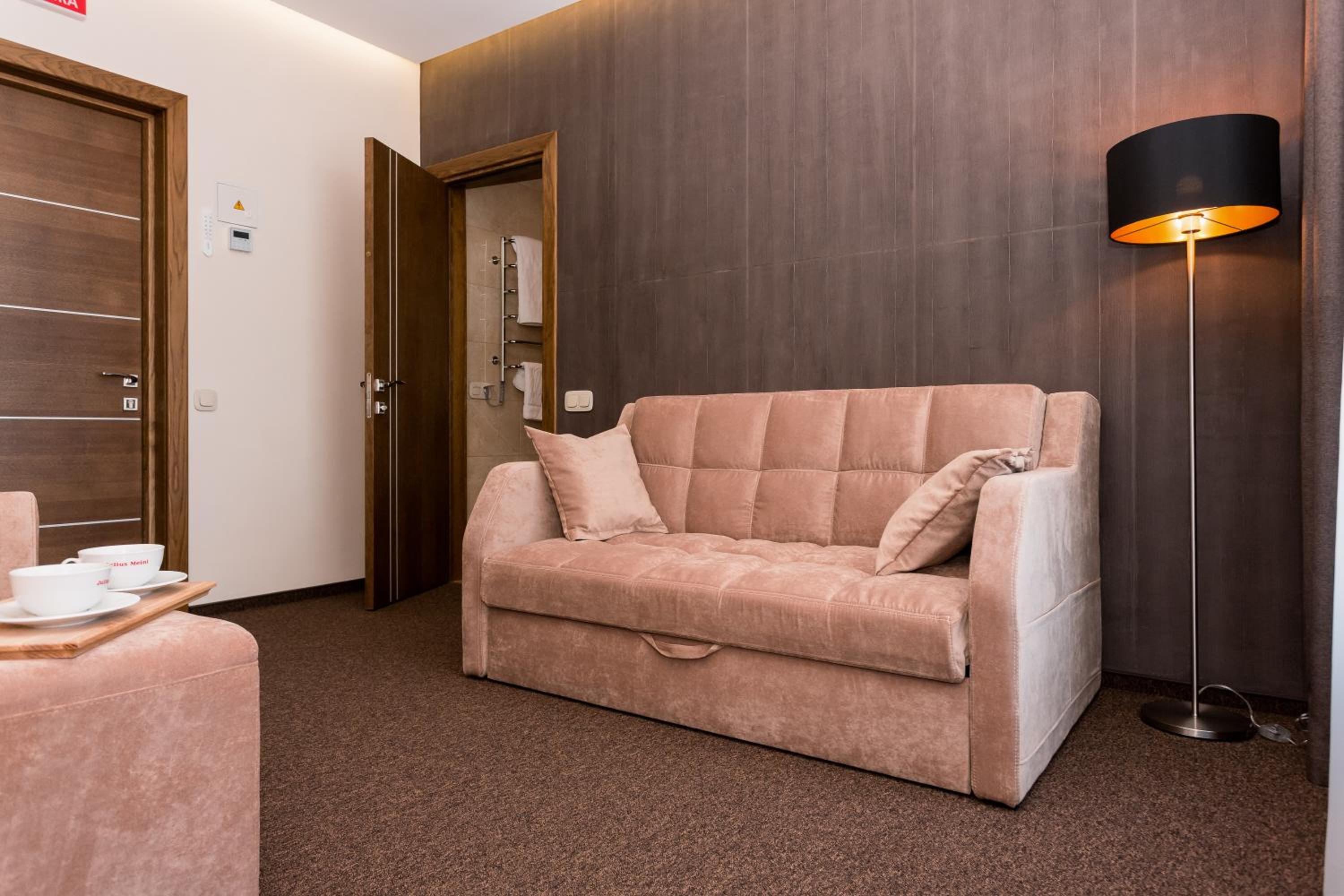 King Suite with Pool View and Access to the Spa photo 1