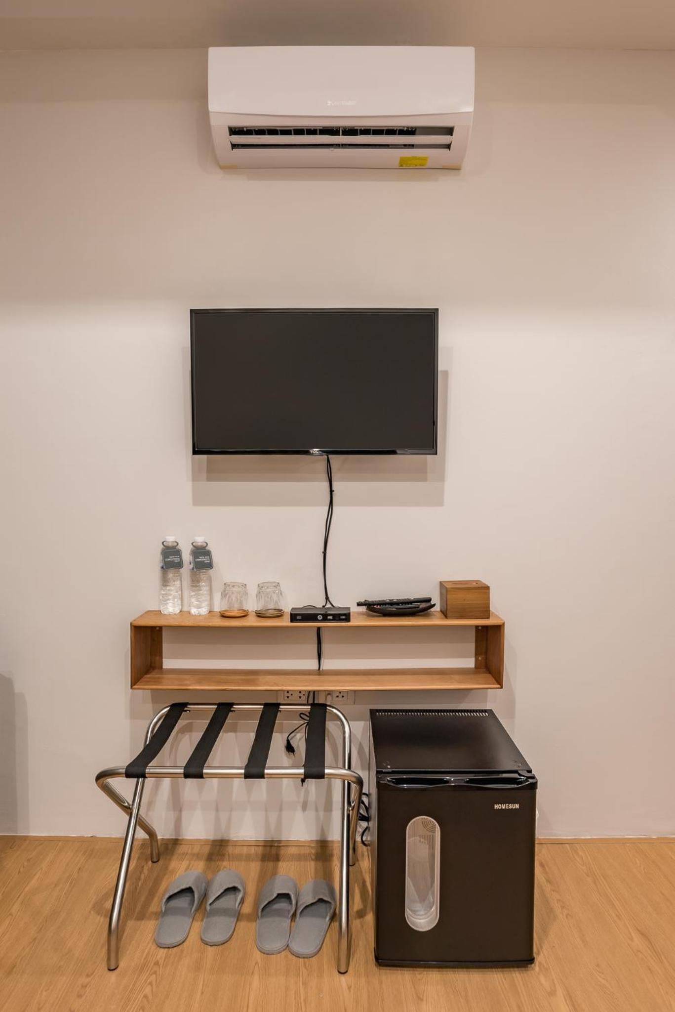 Superior Studio - Photo 17