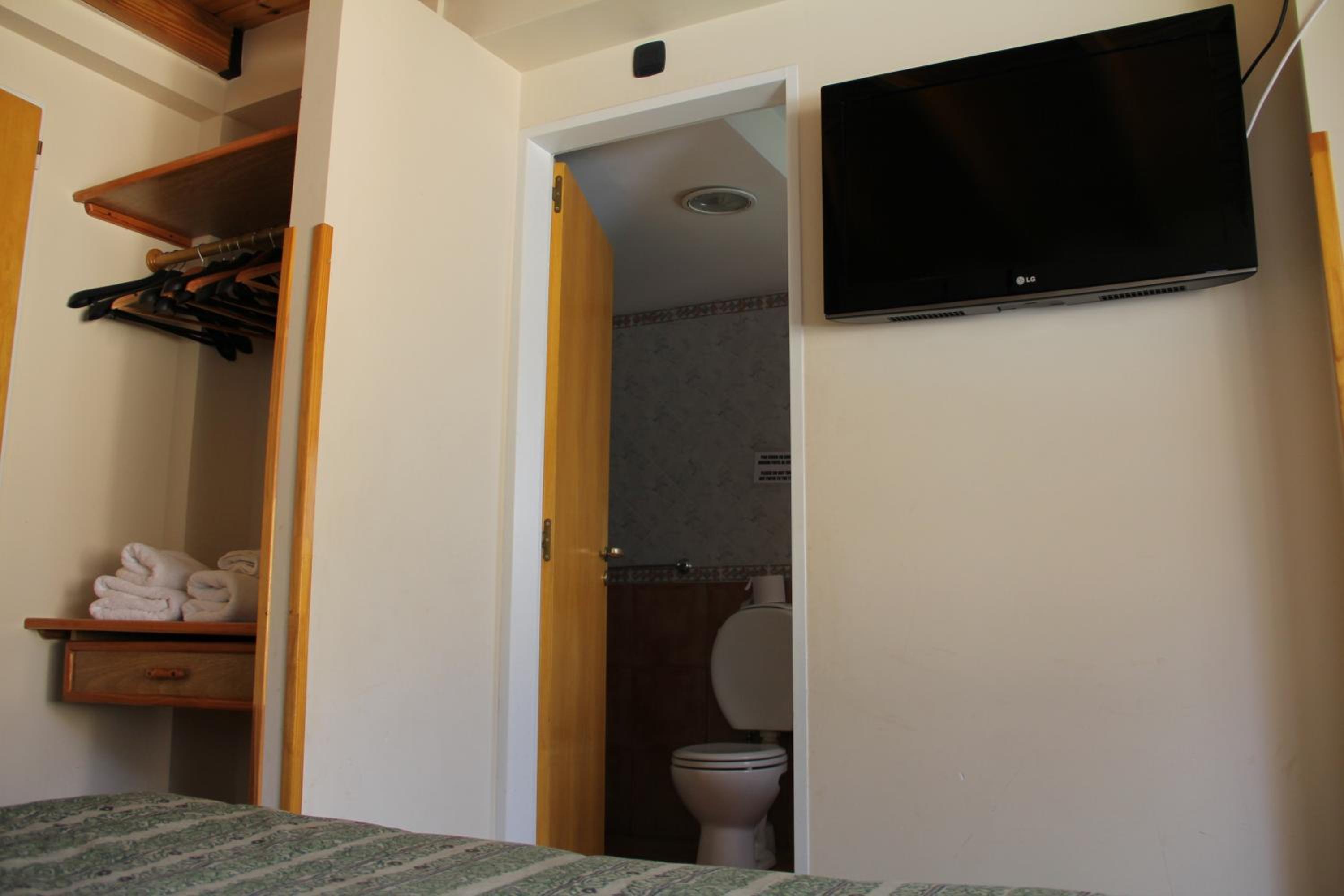 Bungalow (3 Adults)