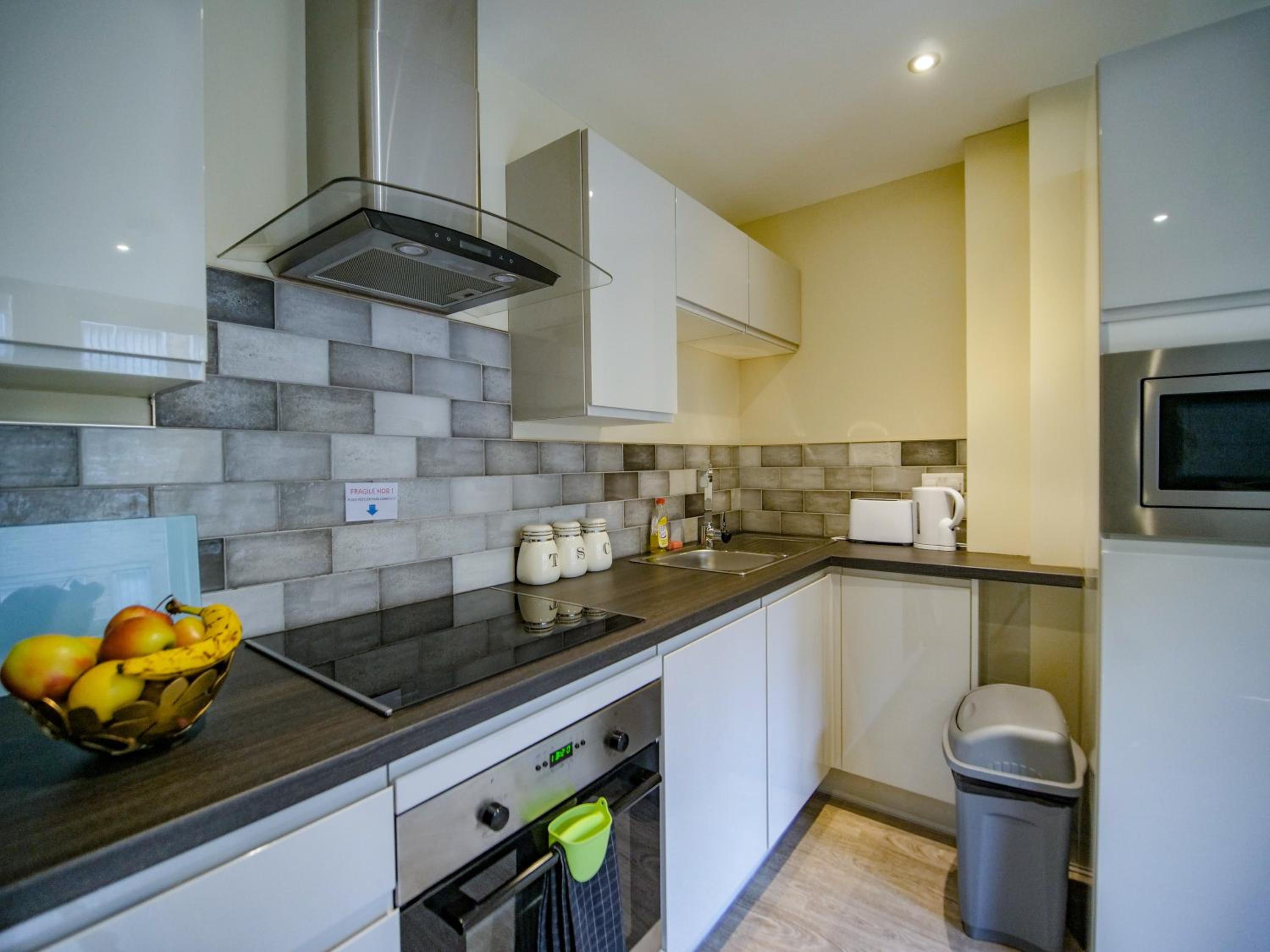 Studio Apartment - Photo 15