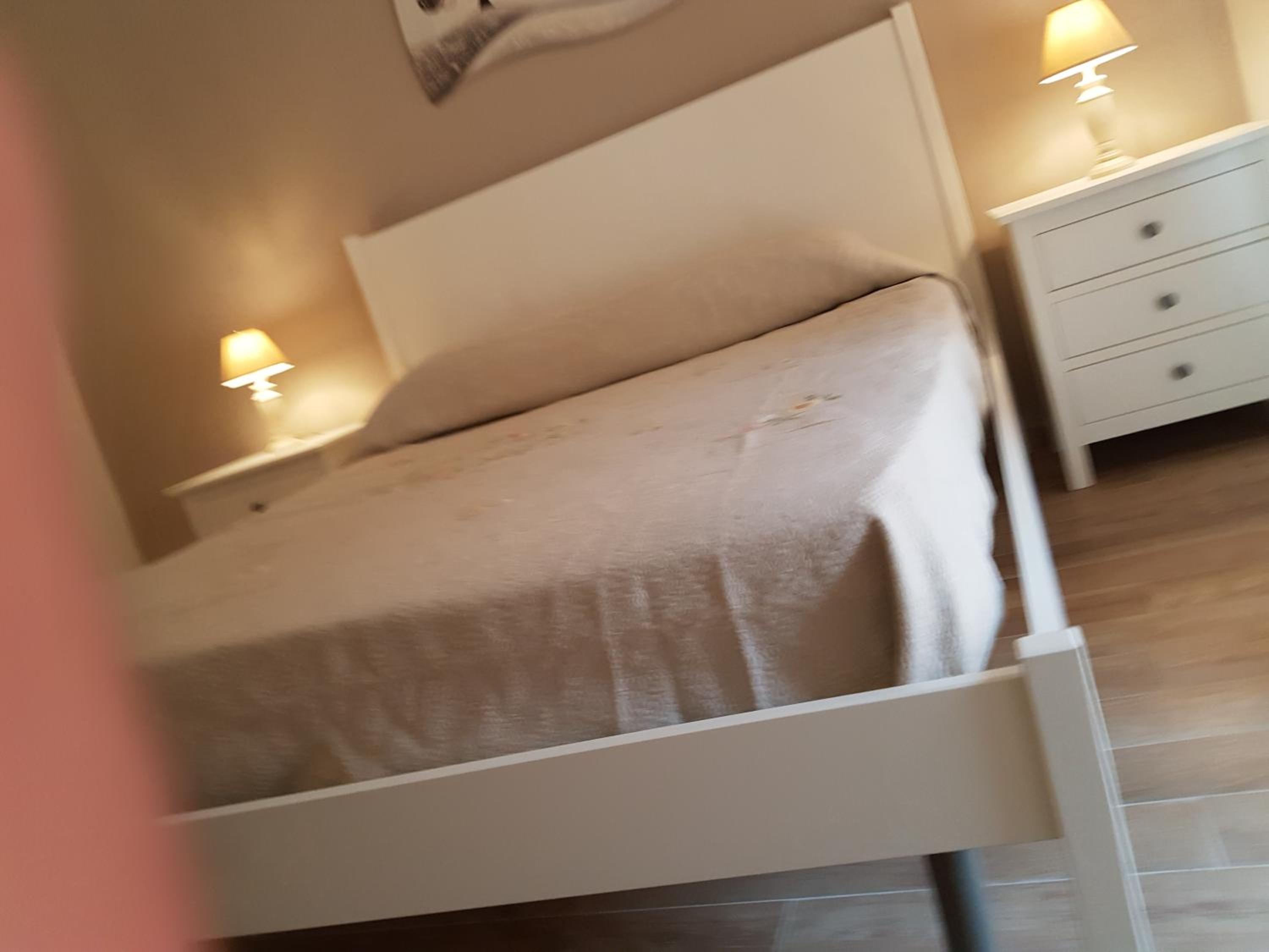 Deluxe Room (2 Adults + 1 Child) - Photo 4
