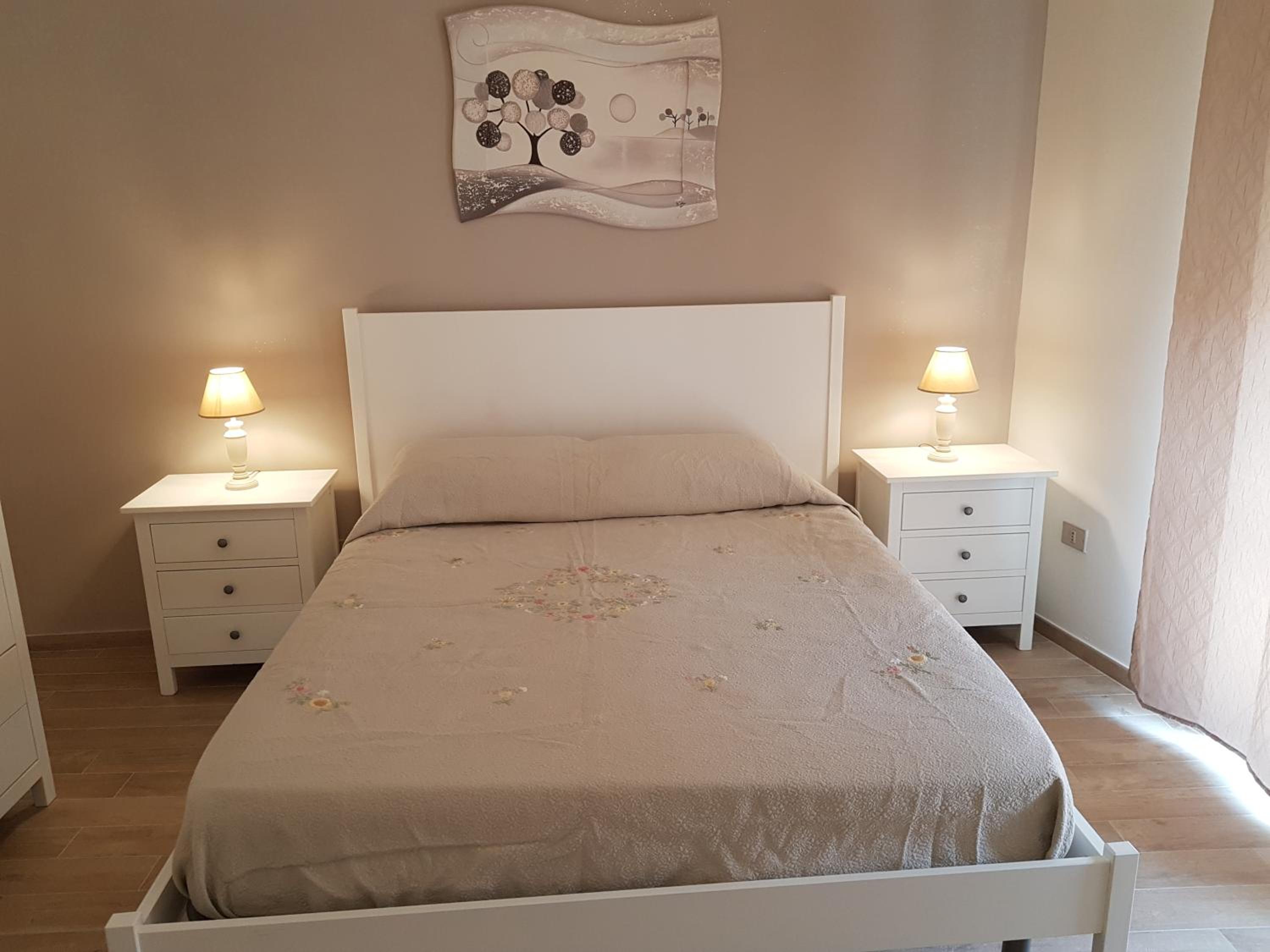 Deluxe Room (2 Adults + 1 Child) - Photo 19