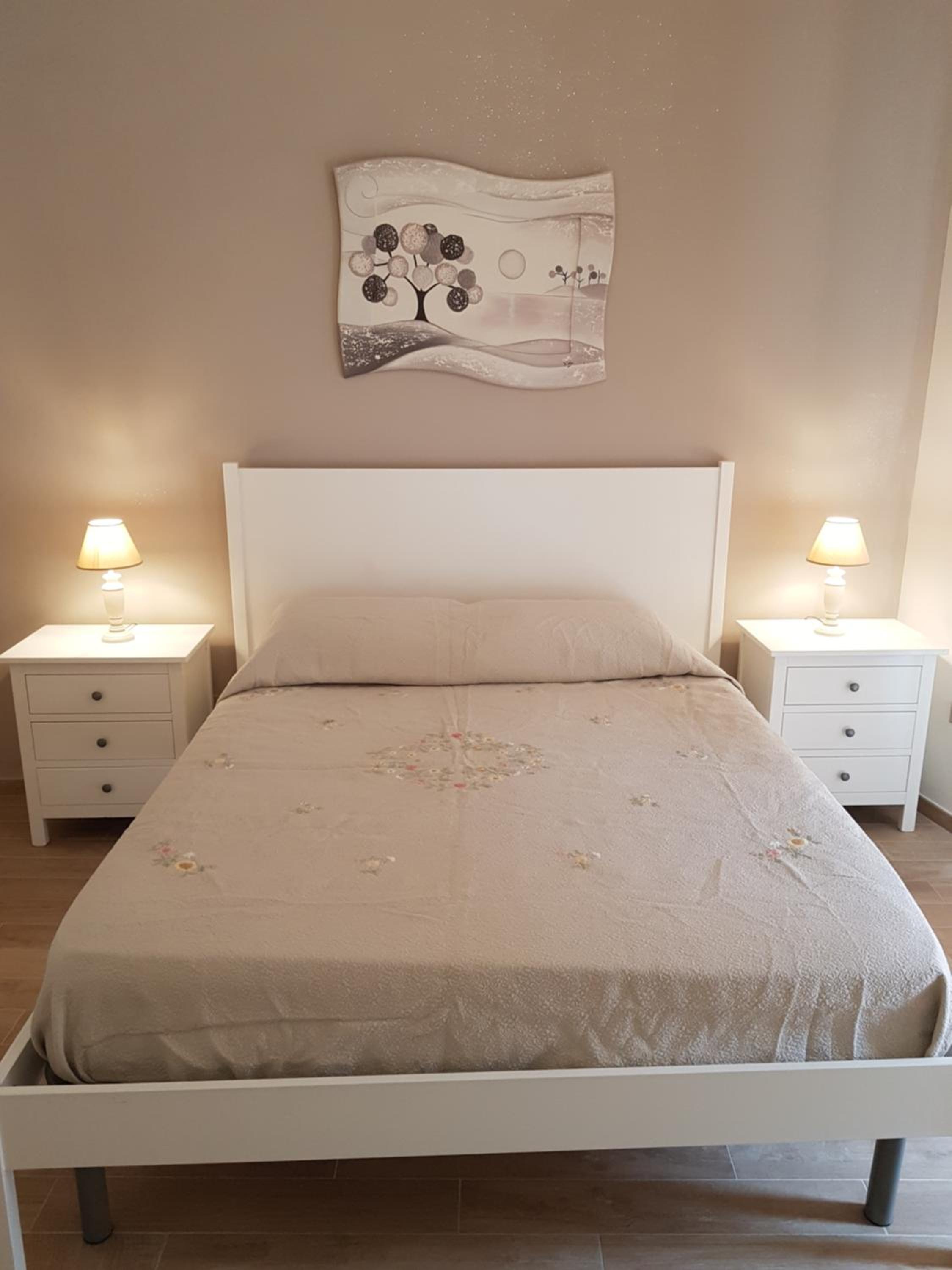 Deluxe Room (2 Adults + 1 Child) - Photo 18