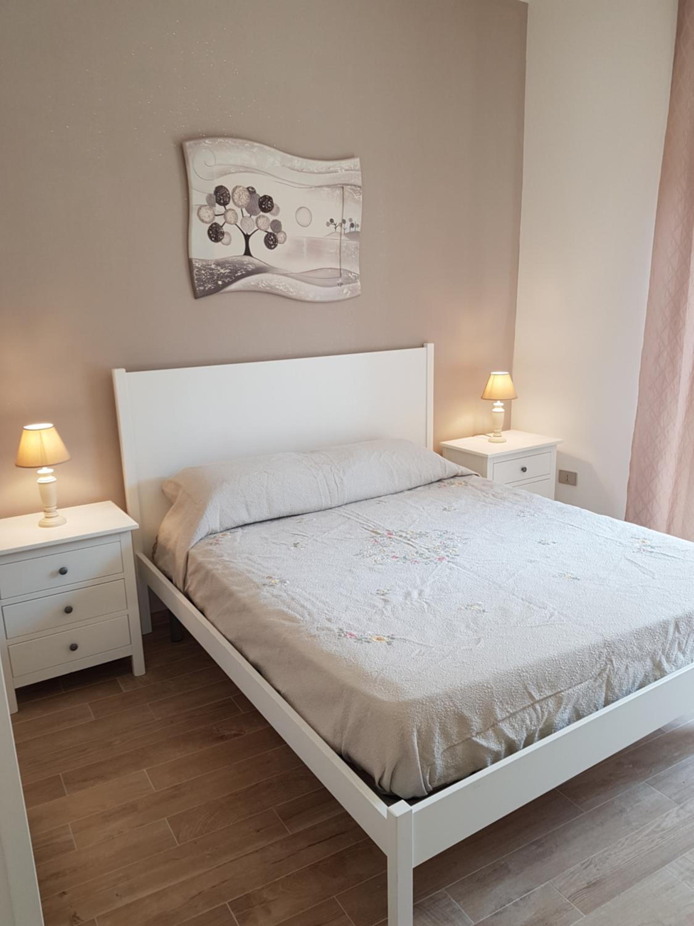 Deluxe Room (2 Adults + 1 Child) - Photo 13