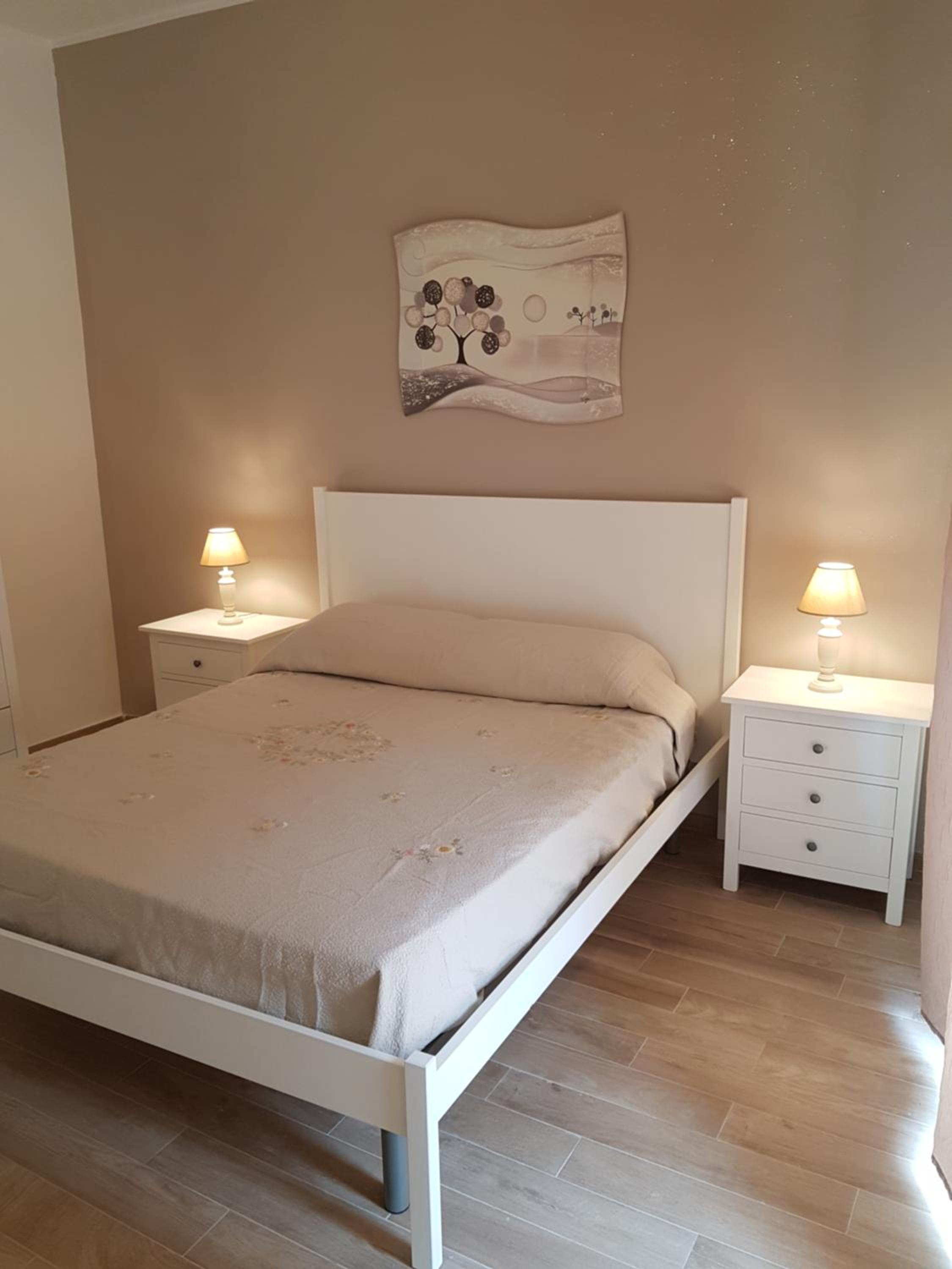 Deluxe Room (2 Adults + 1 Child) - Photo 5