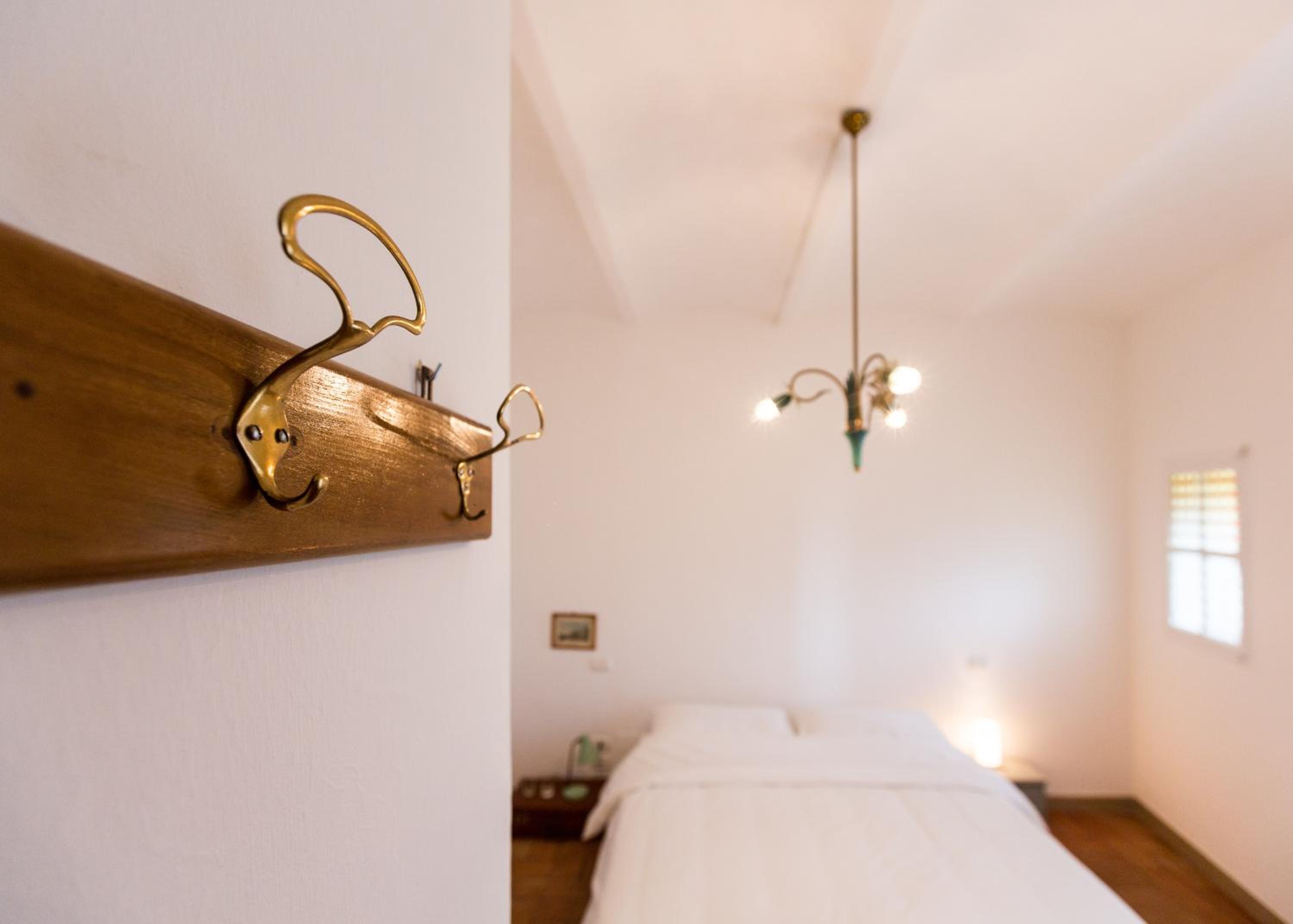 Deluxe Family Suite - Photo 6