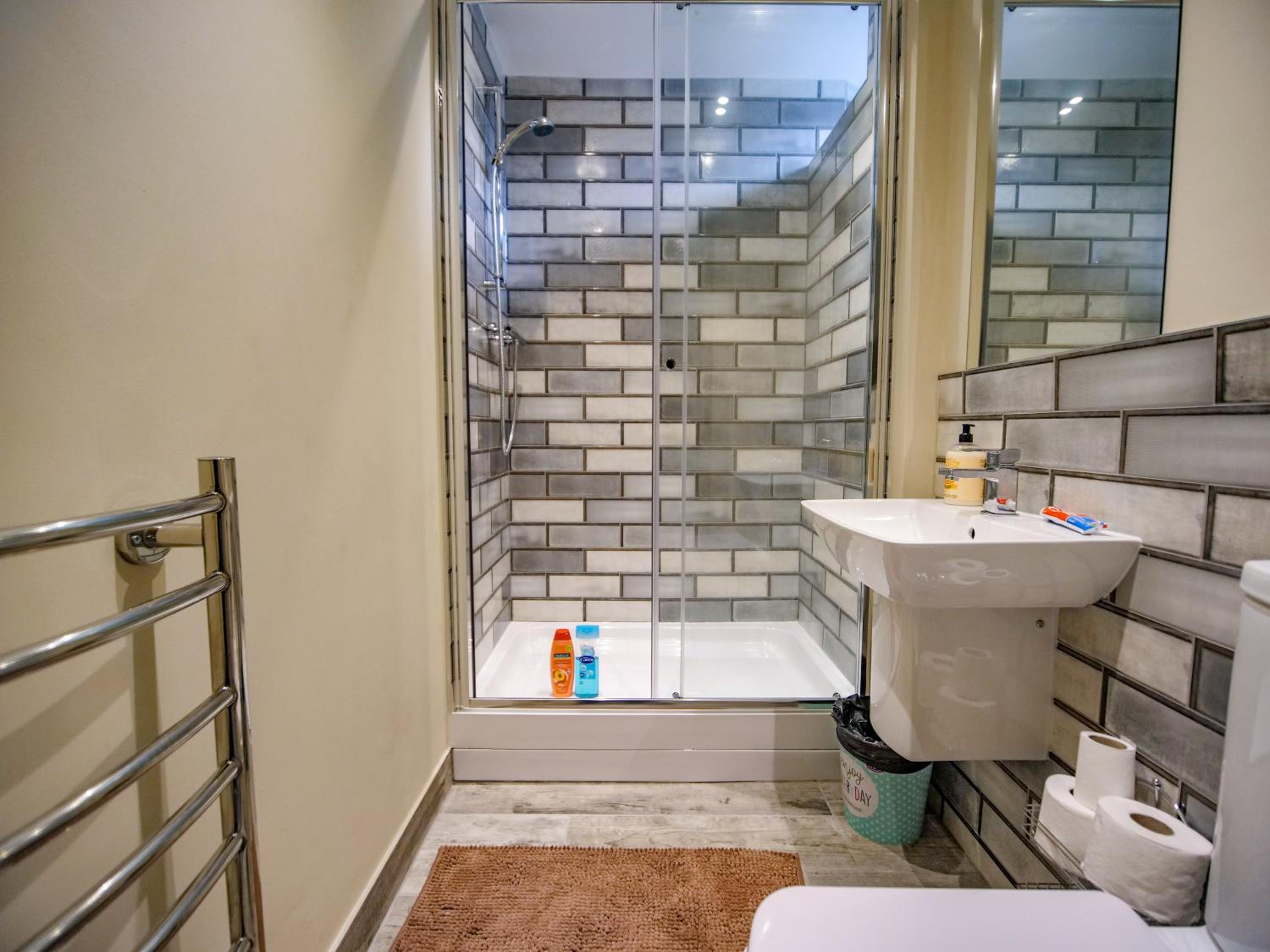Apartment - Photo 15
