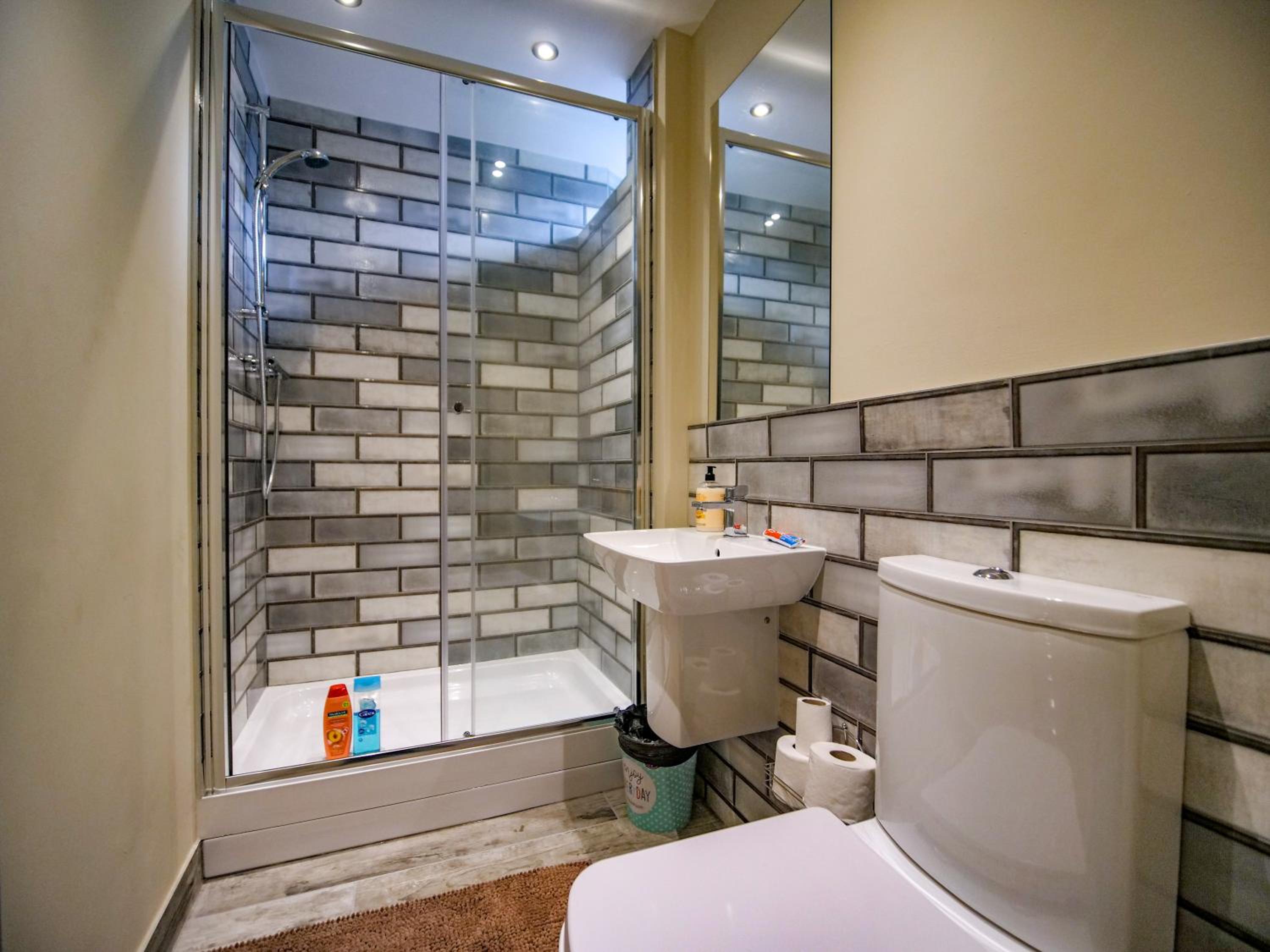 Apartment - Photo 22