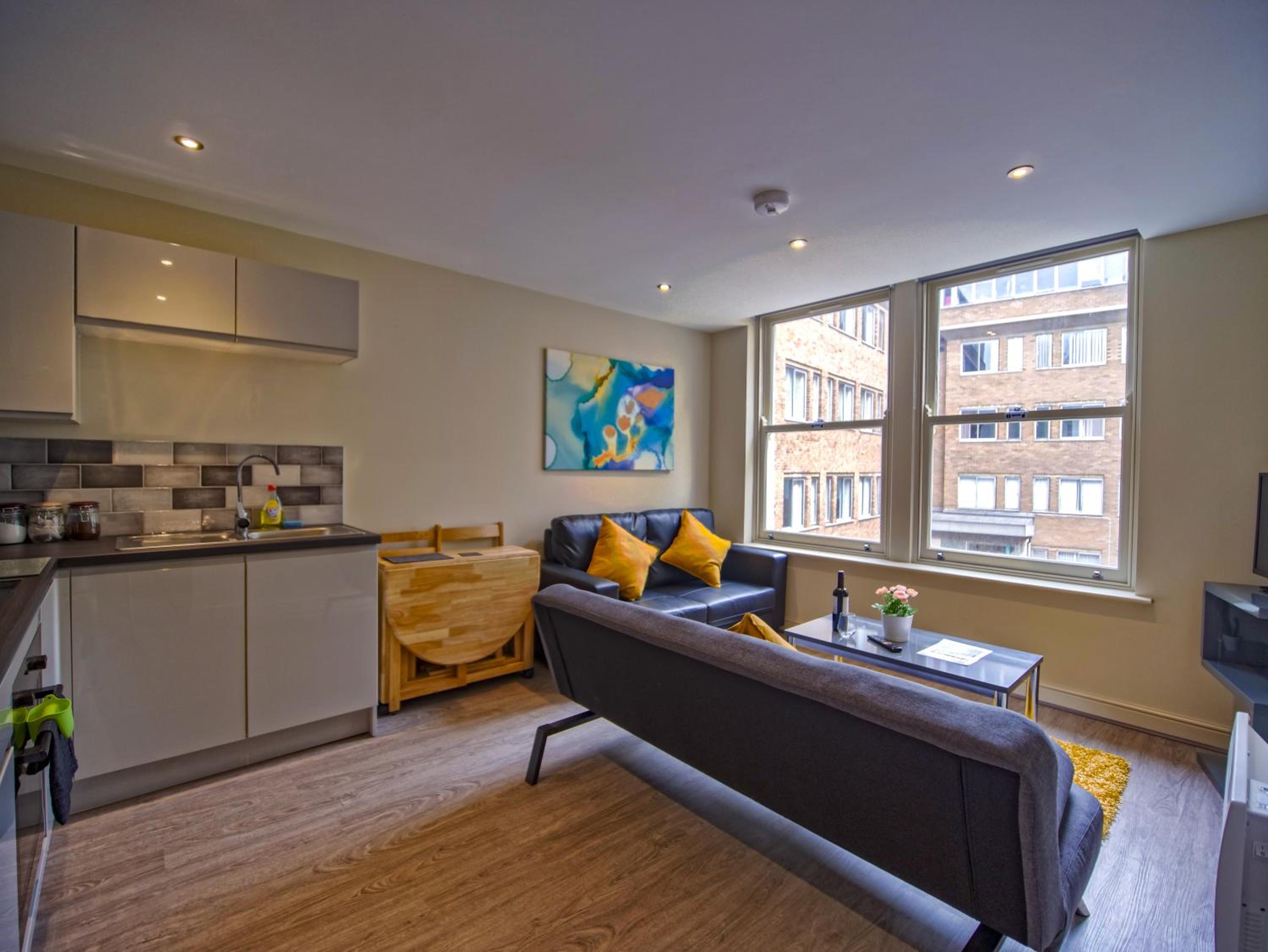 Apartment - Photo 4