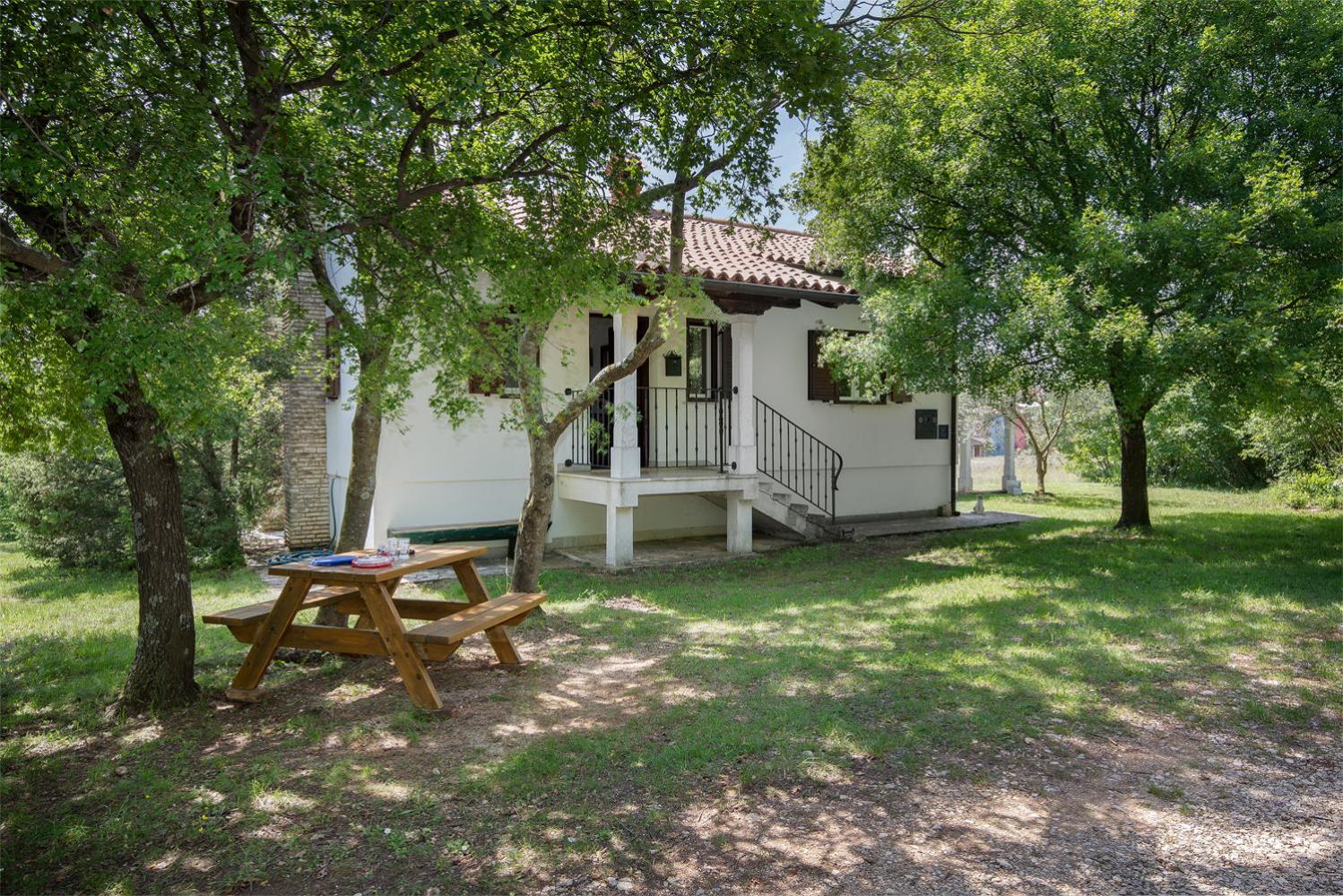 Two-Bedroom House photo 2