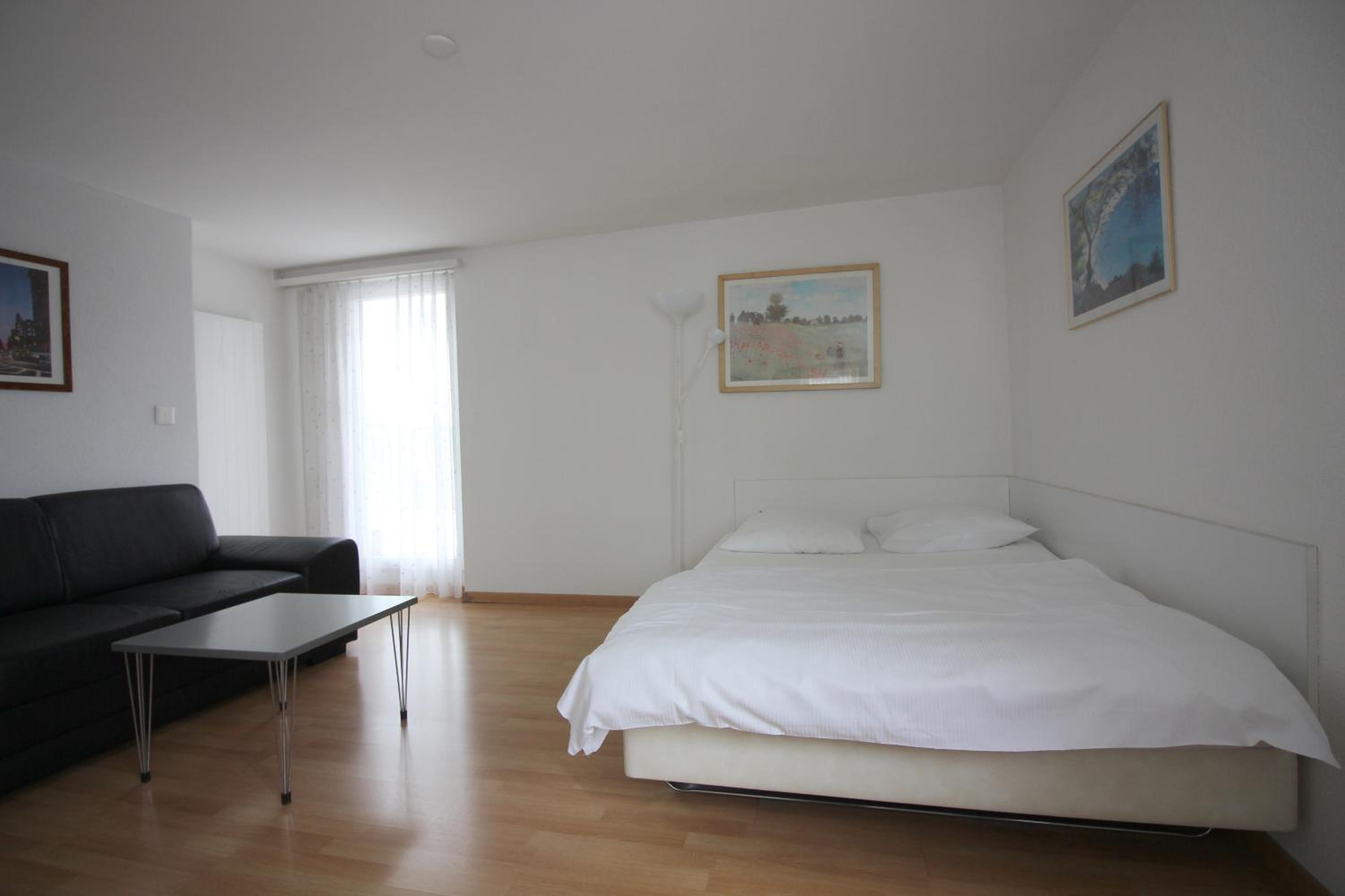 Apartment (2 Adults)