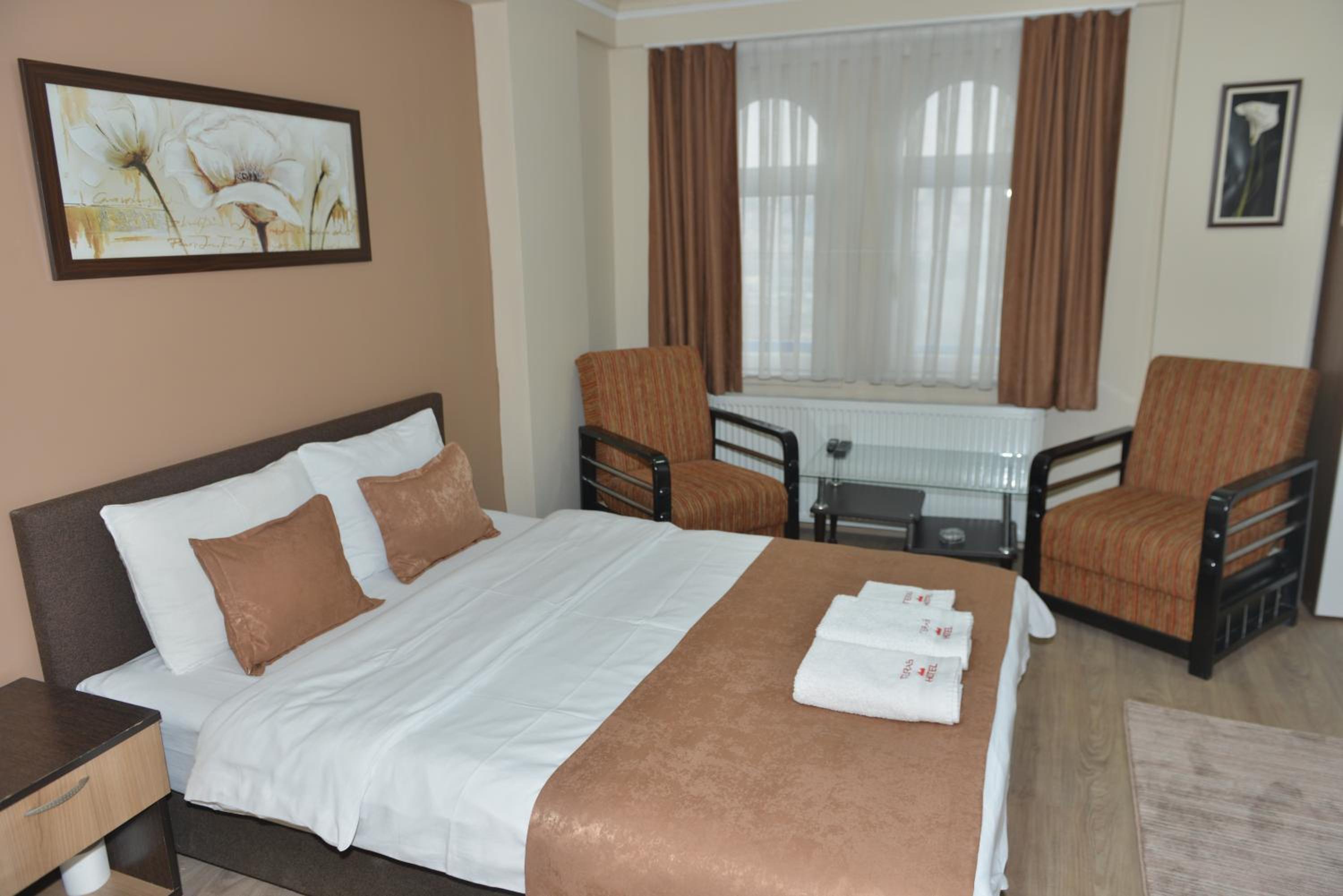 Deluxe Double Room with Shower photo 1
