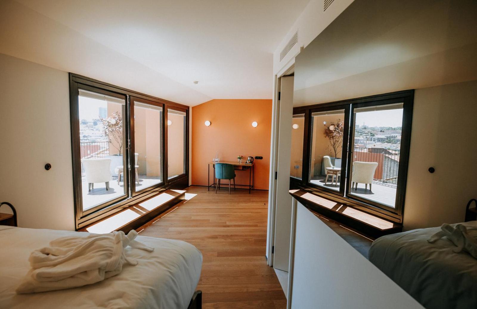Premium Room with Balcony and River View - Photo 1