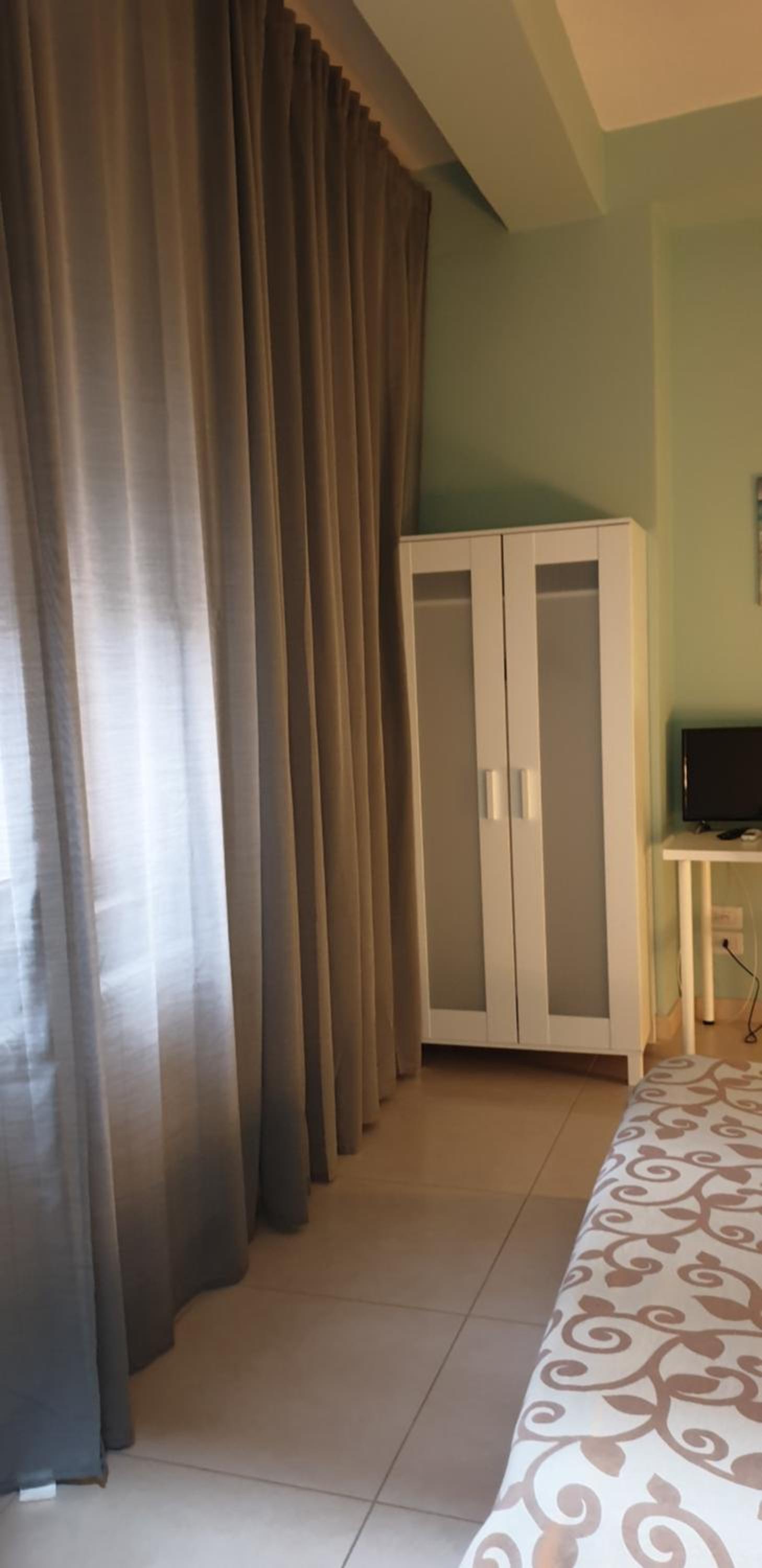 Deluxe Room (2 Adults + 1 Child) - Photo 7