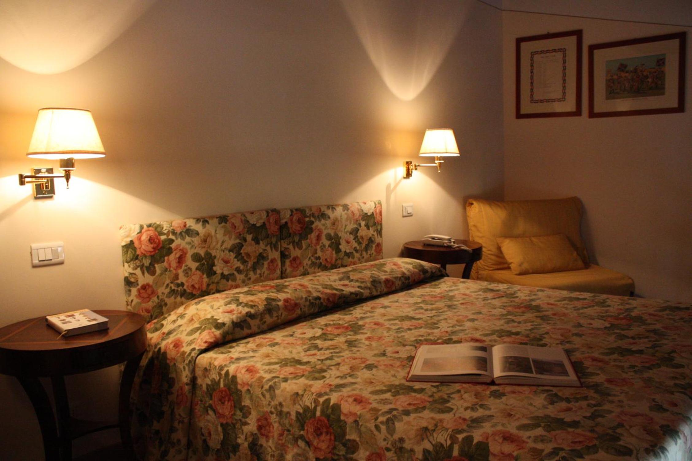 Triple Room - Photo 6