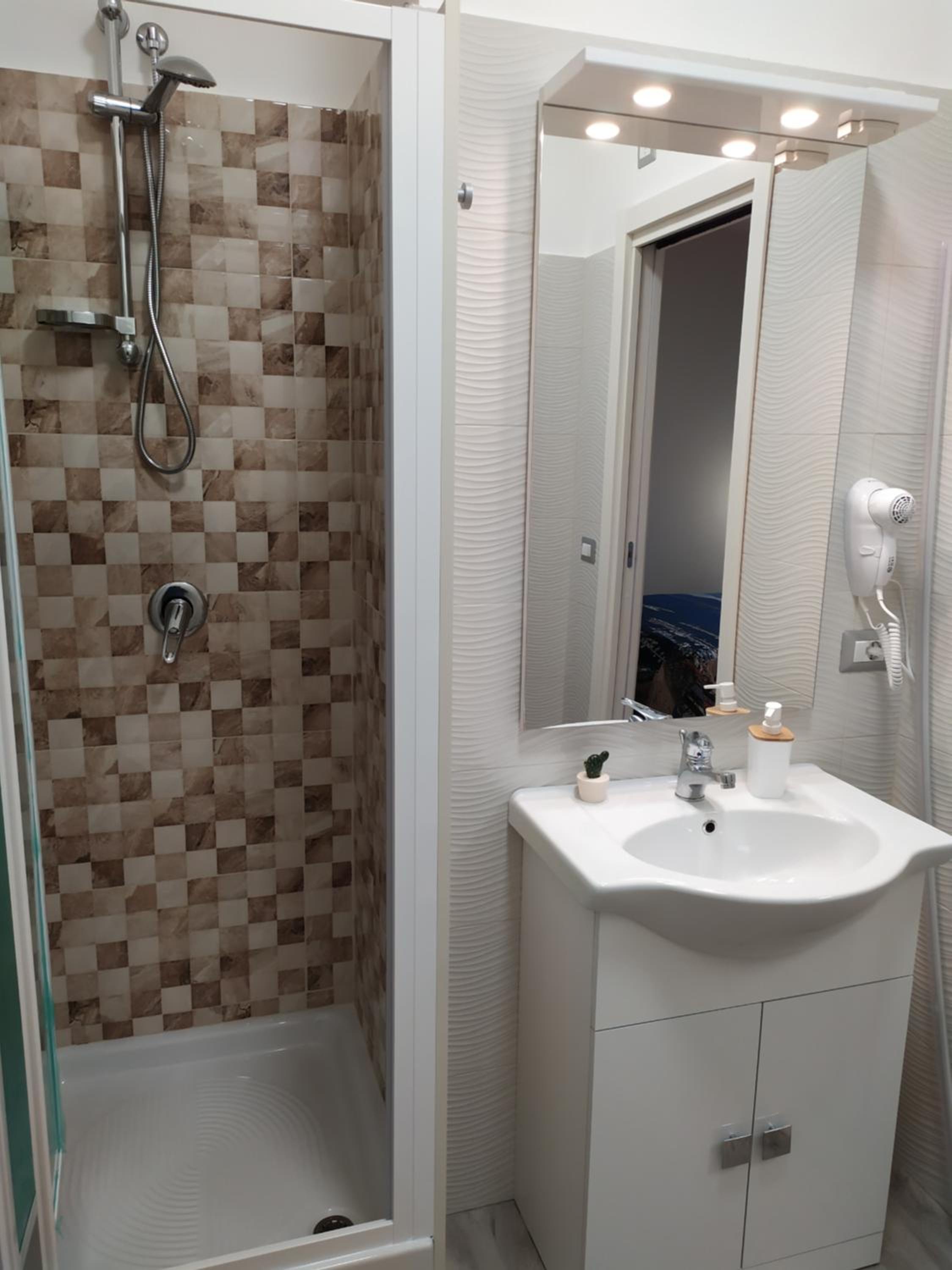 Large Double Room photo 2