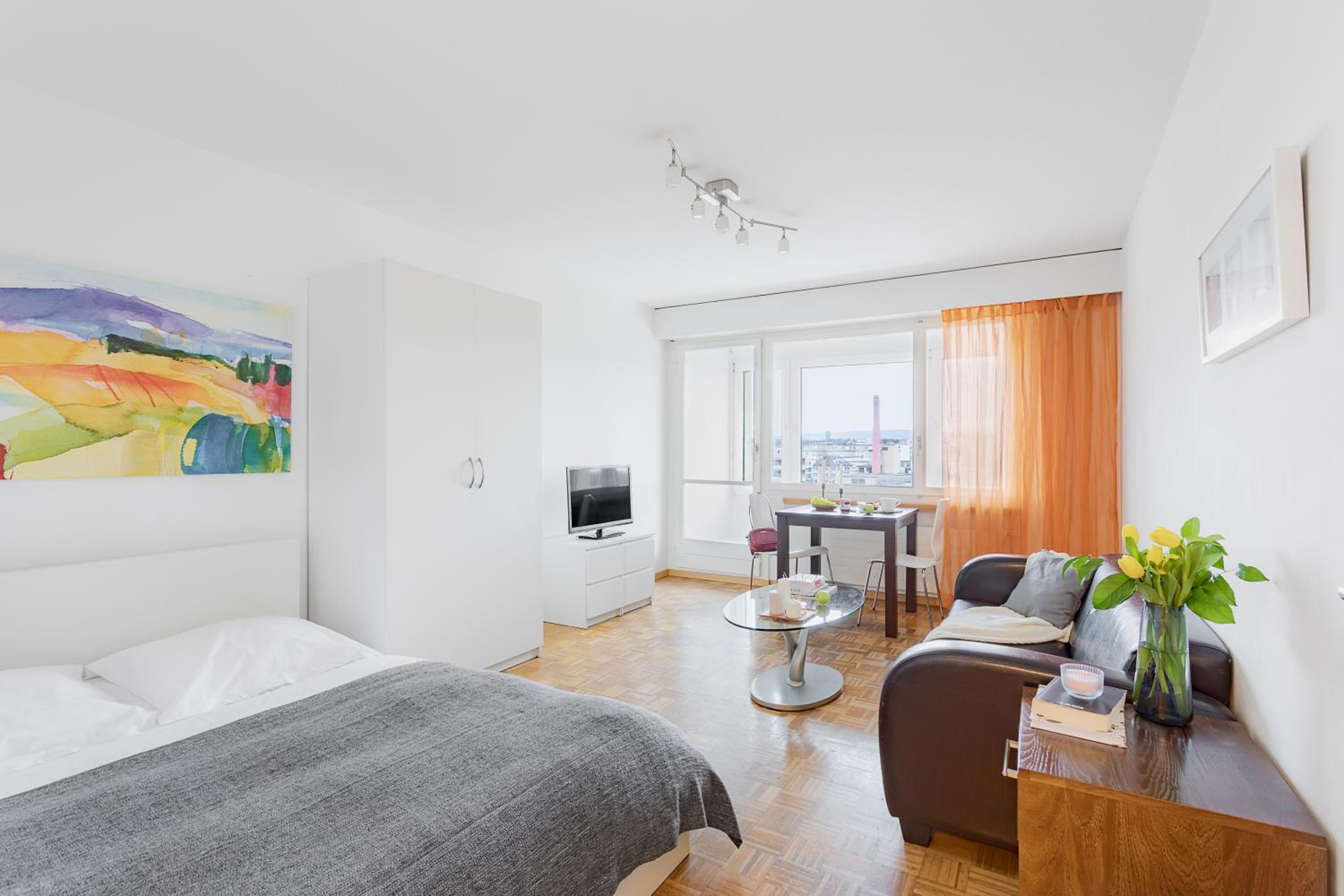 Apartment (2 Adults)