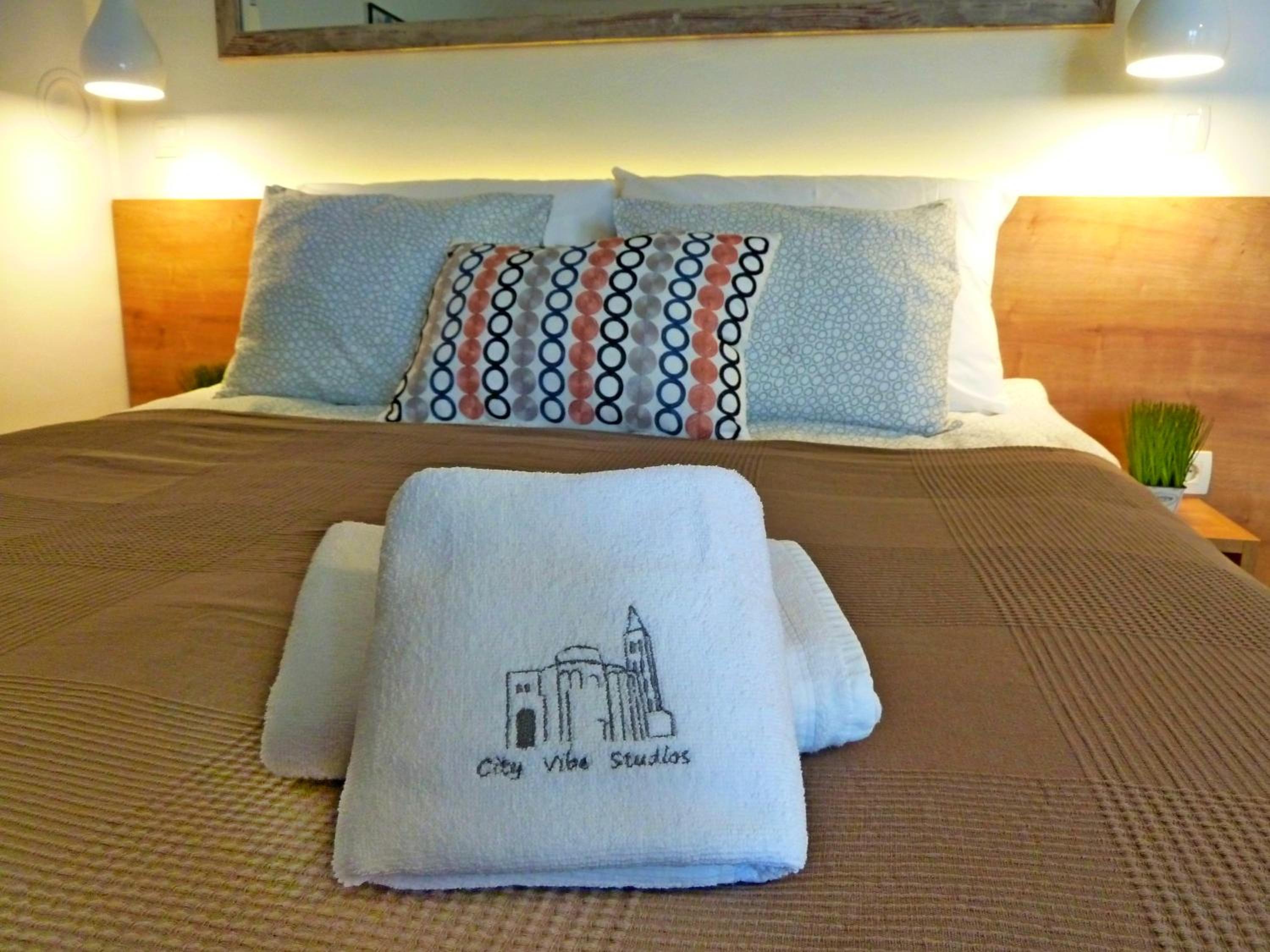 Studio Apartment - Photo 3