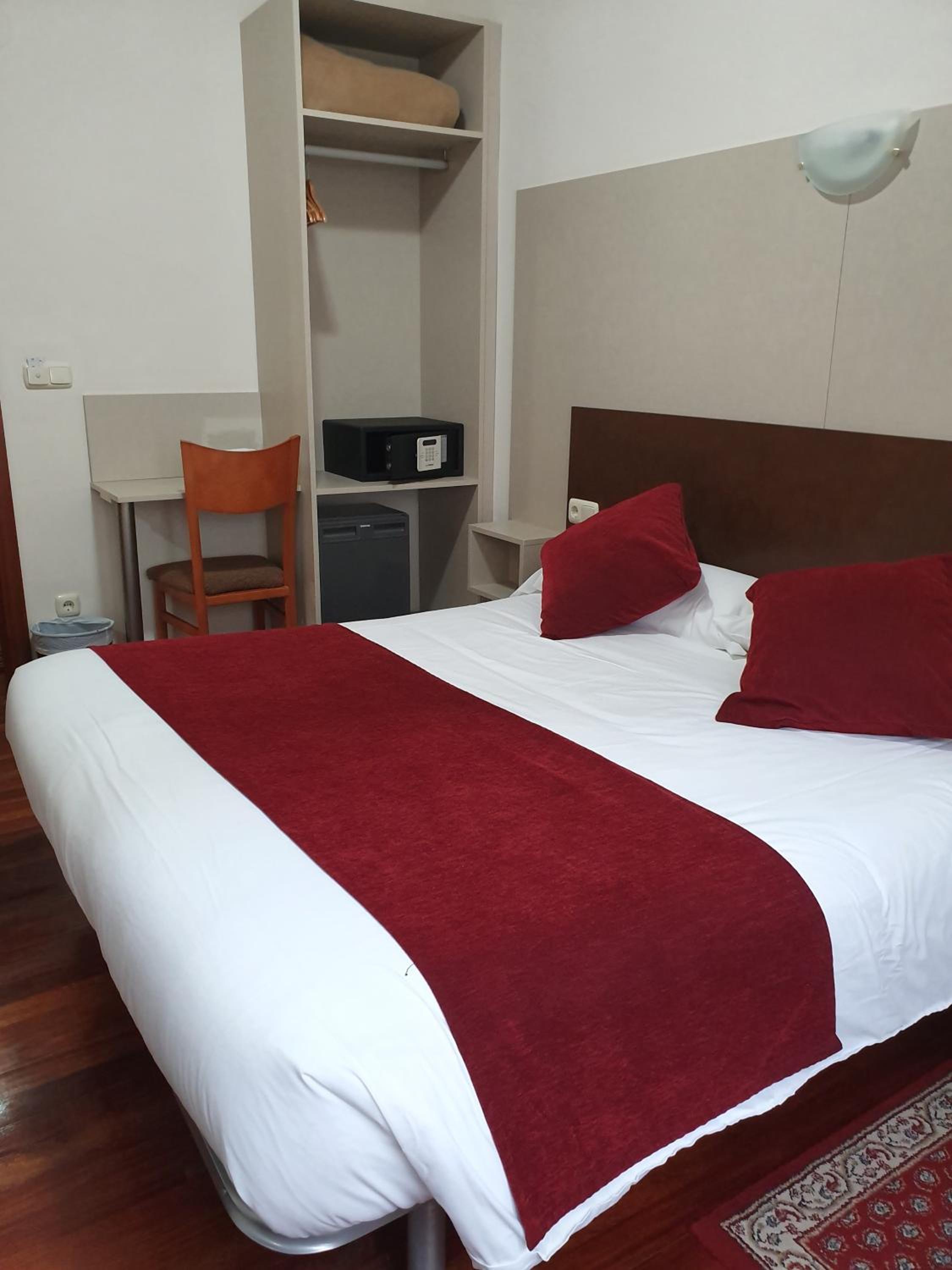 Habitación Sencilla con Balcón