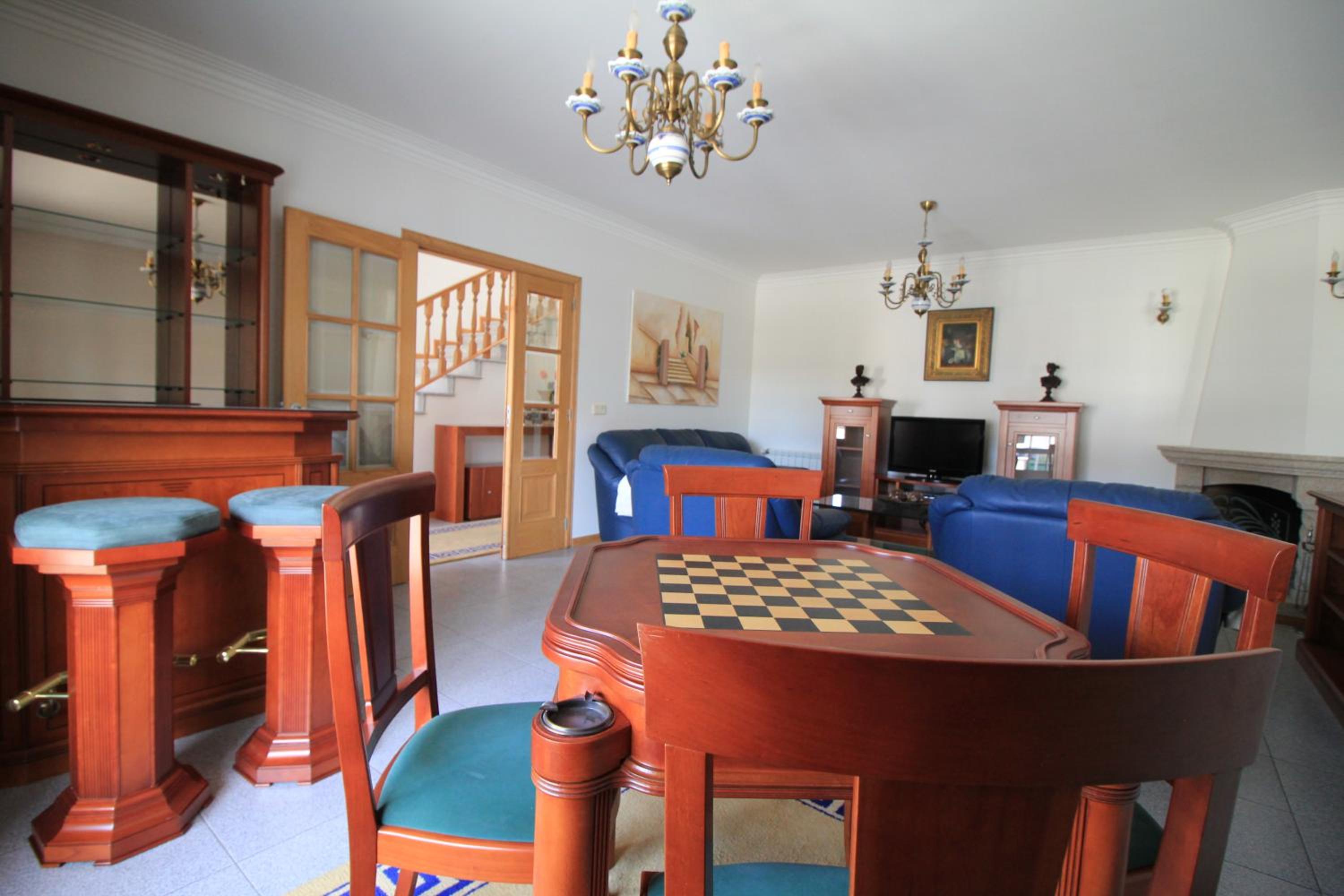 Four-Bedroom House photo 1