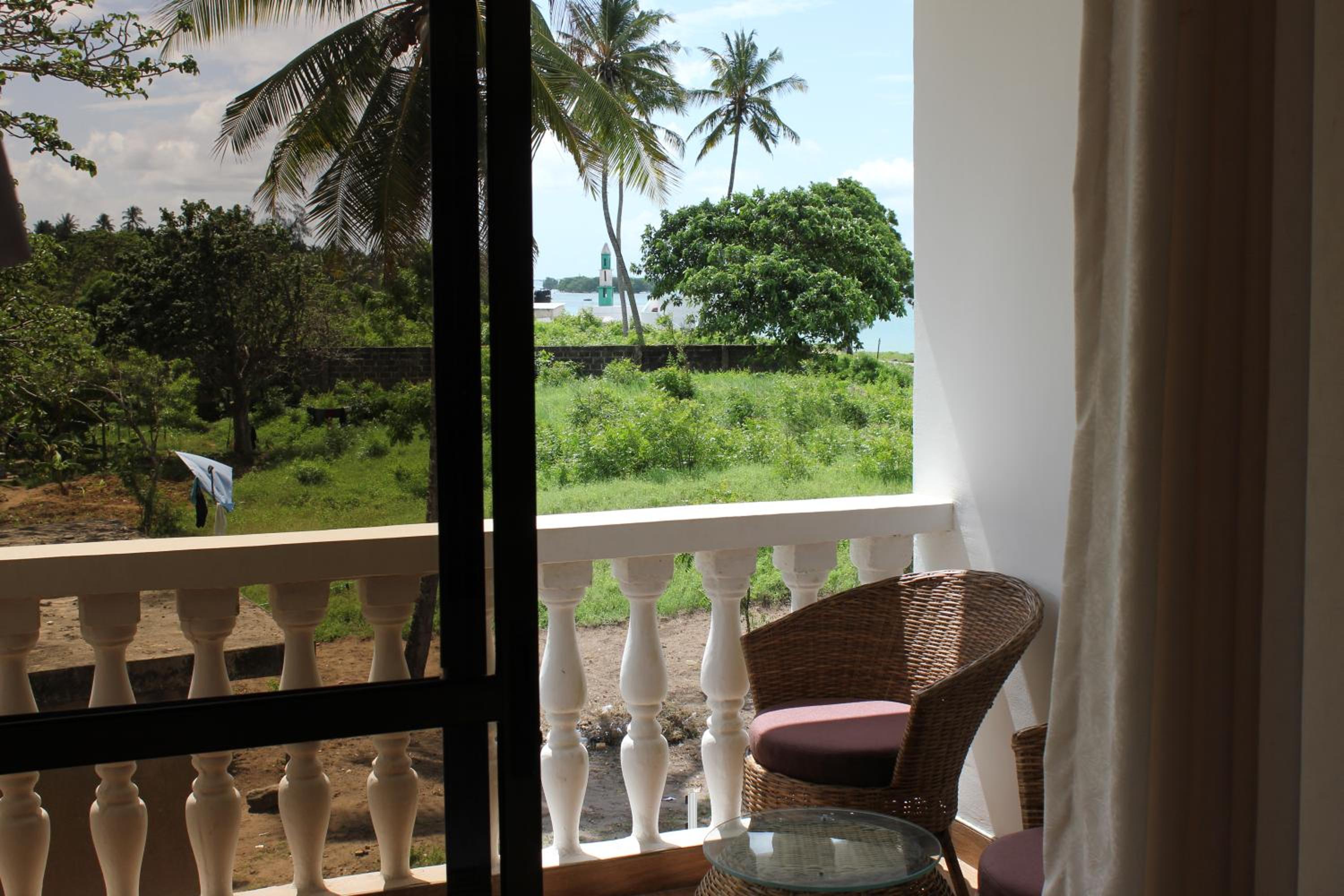 Family Room with Side Sea View photo 1