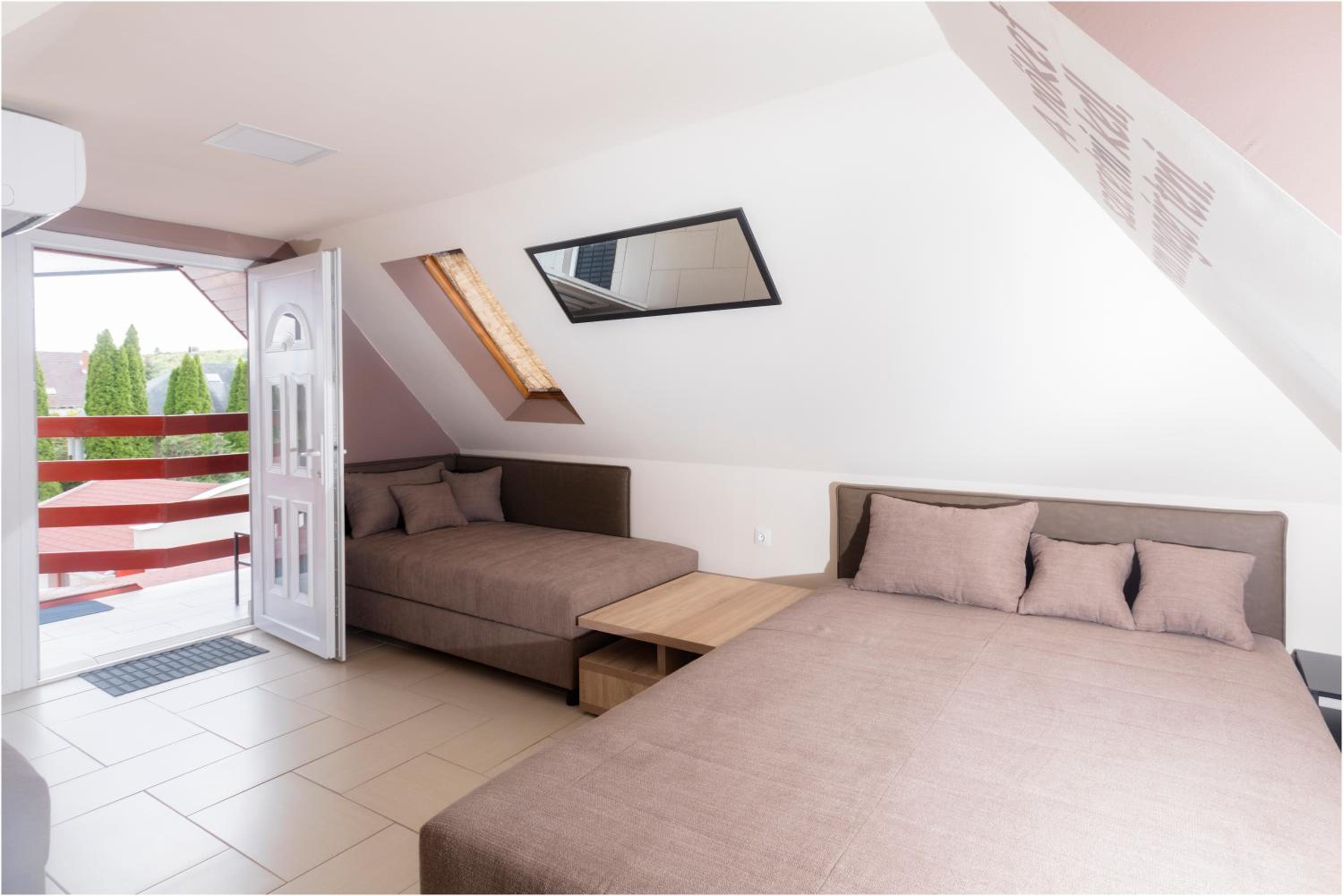 Apartment with Terrace photo 3