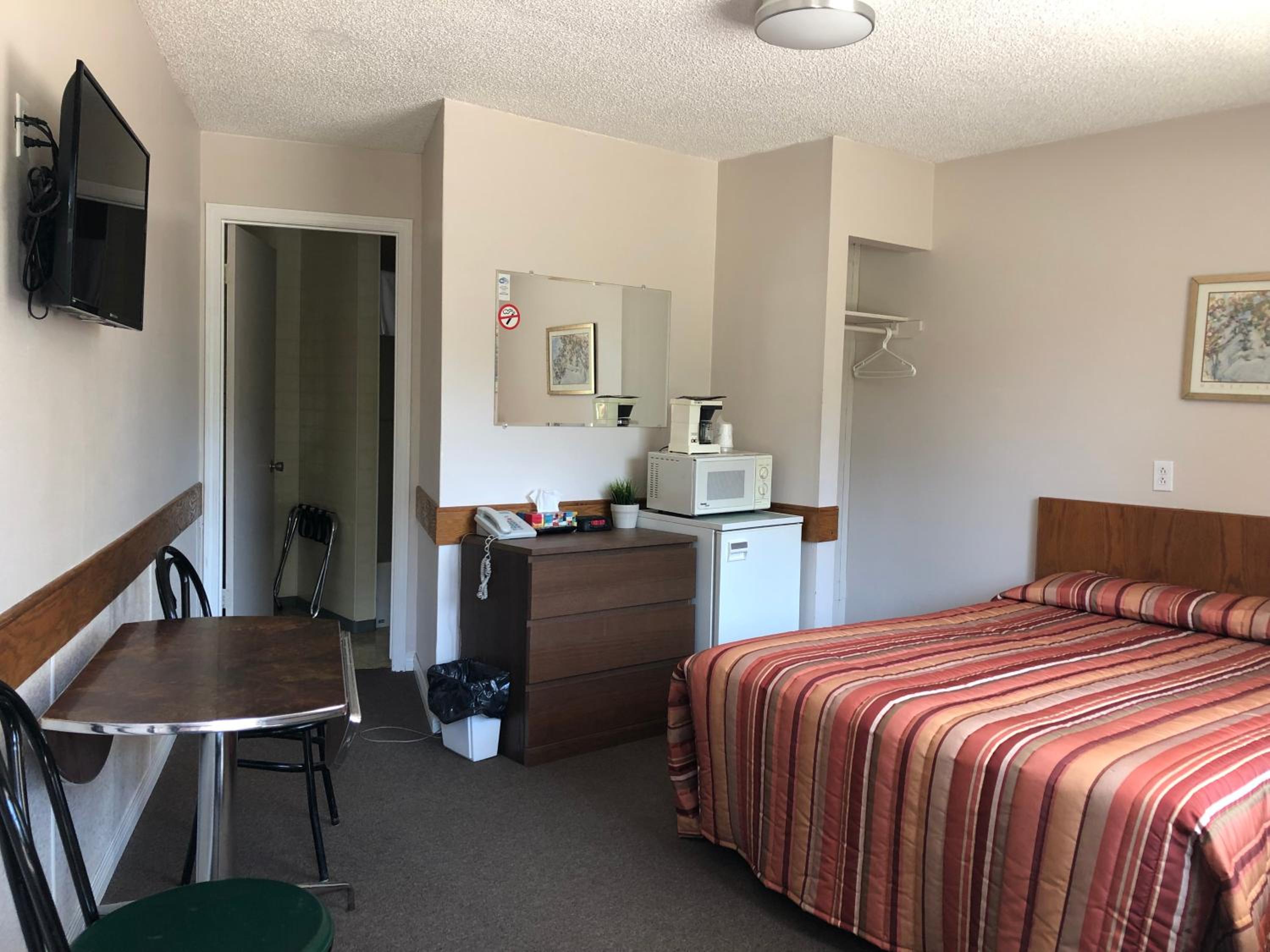 Standard Double Room photo 2