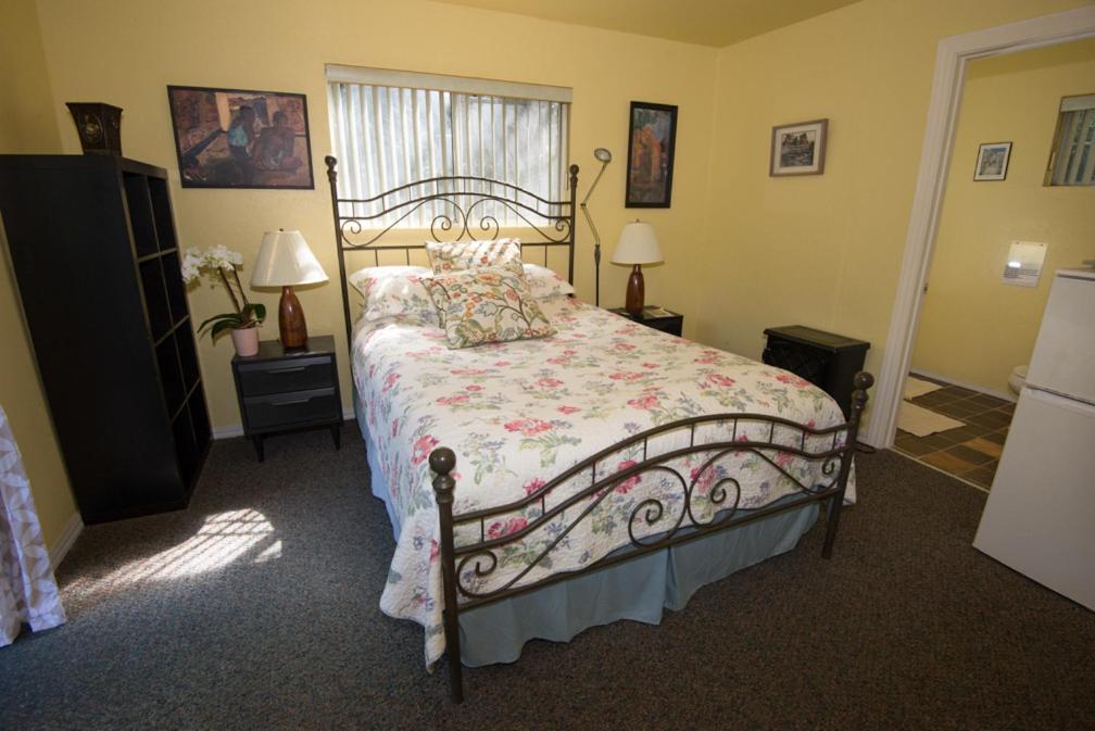 Queen Room with Balcony
