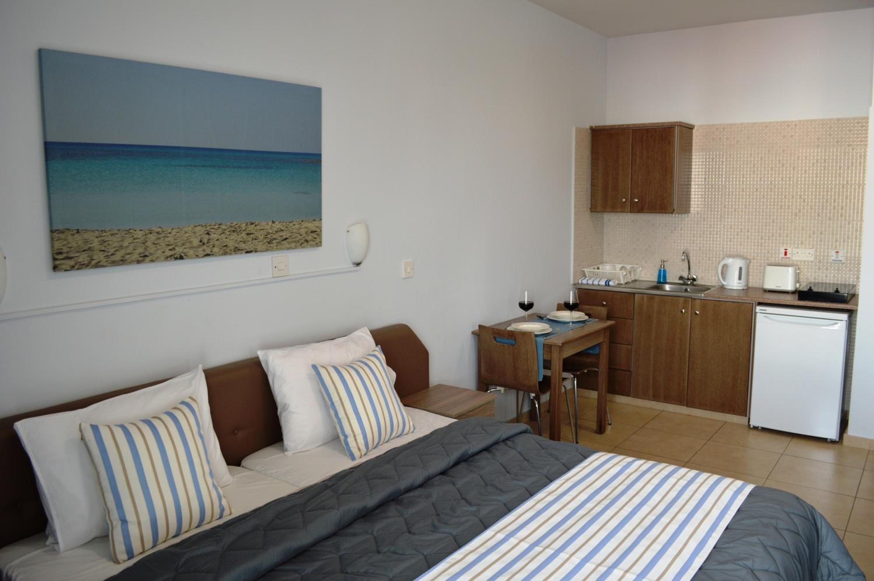 Standard Studio with Balcony (2 Adults) photo 1