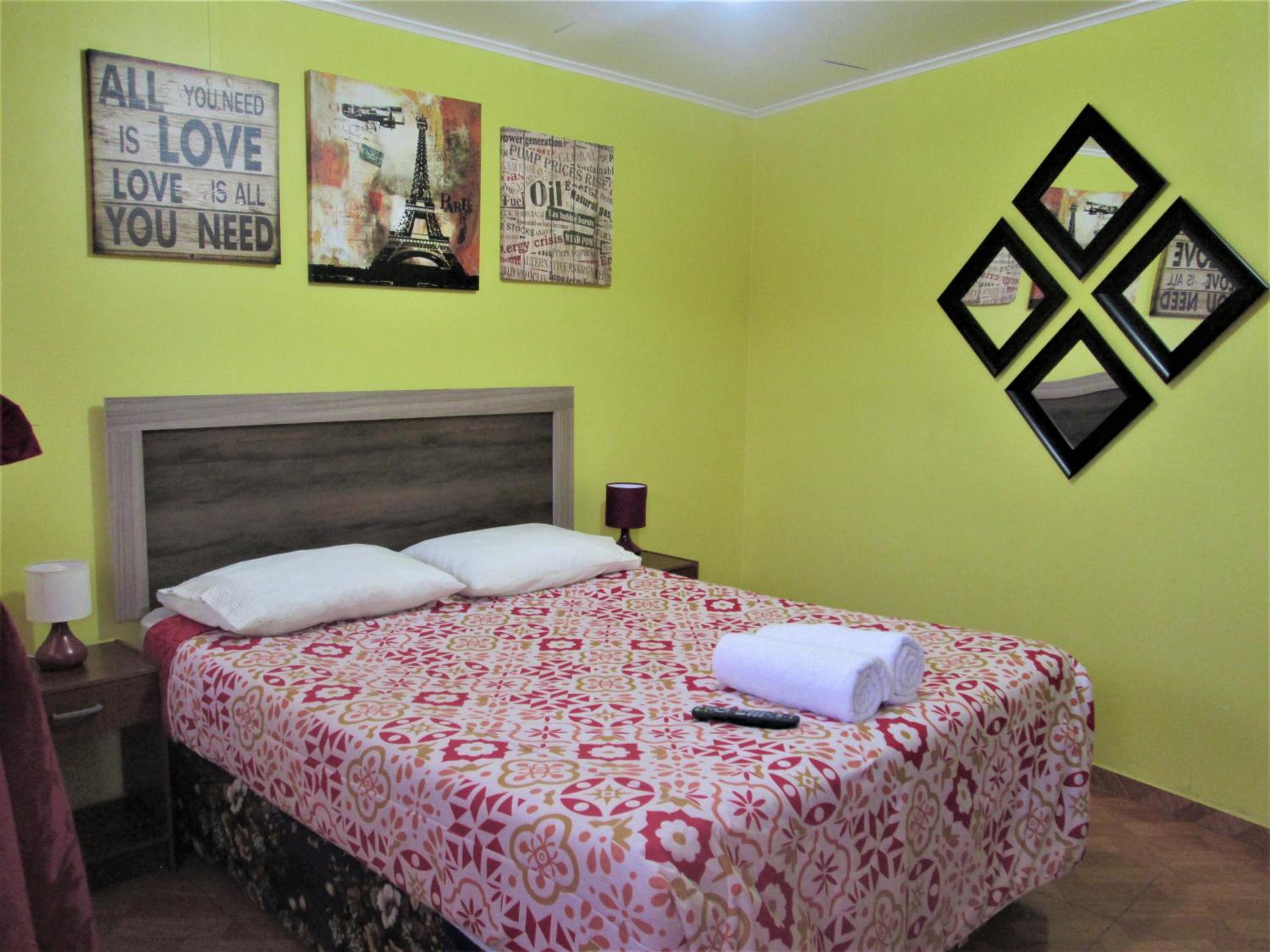 Double Room with Shared Bathroom photo 1