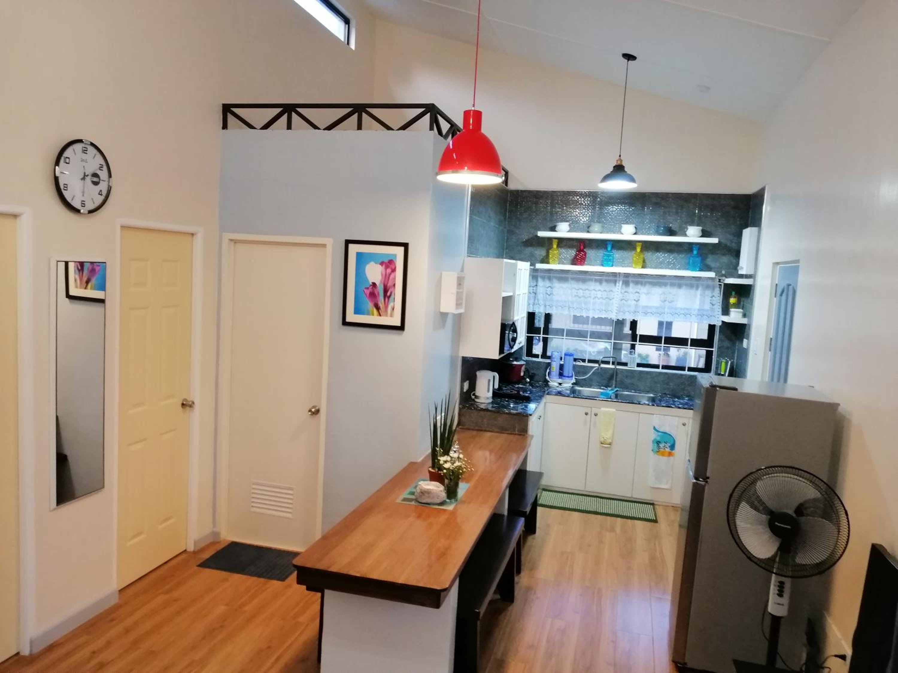 Two-Bedroom House - Photo 3