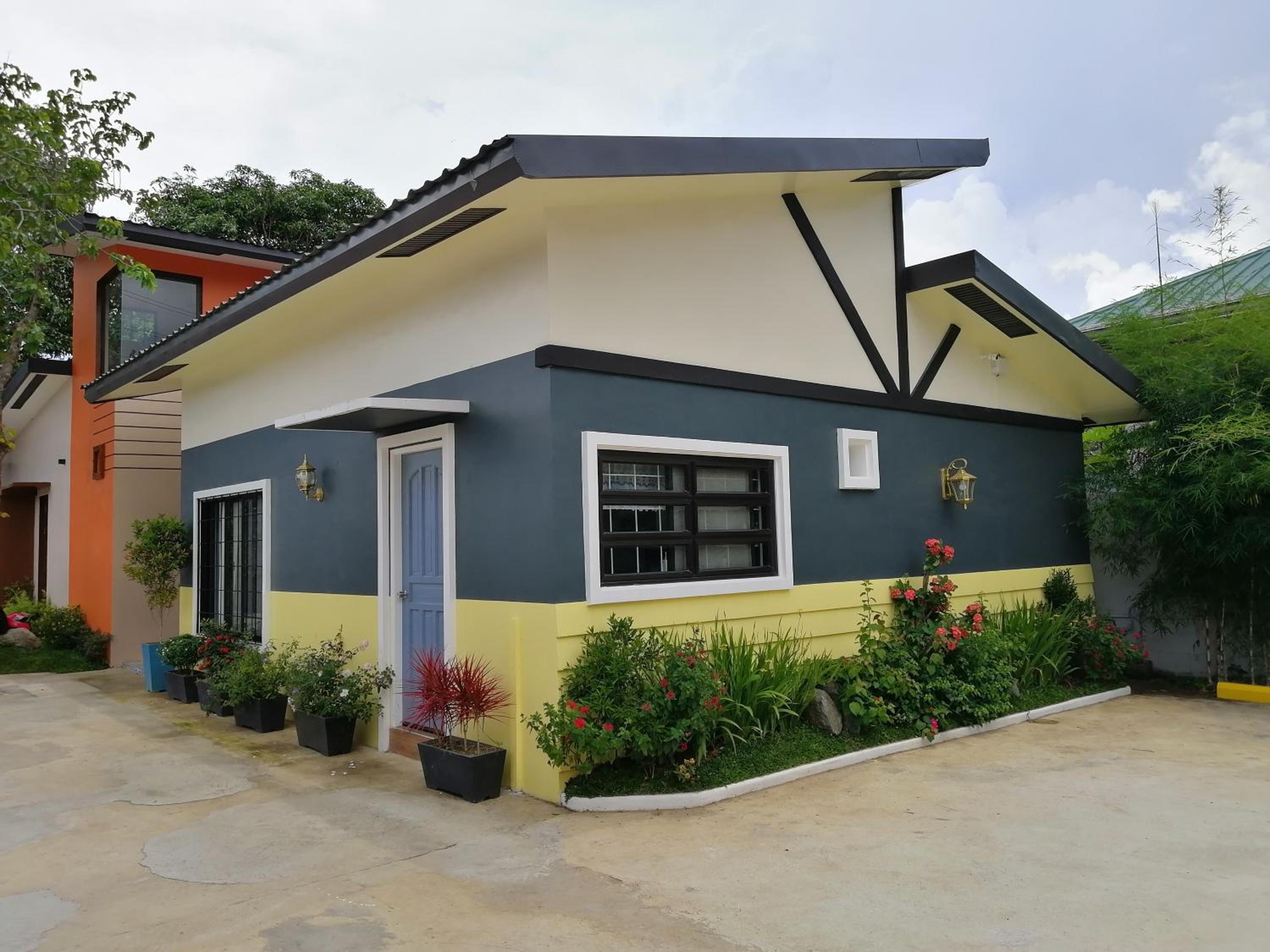 Two-Bedroom House - Photo 10