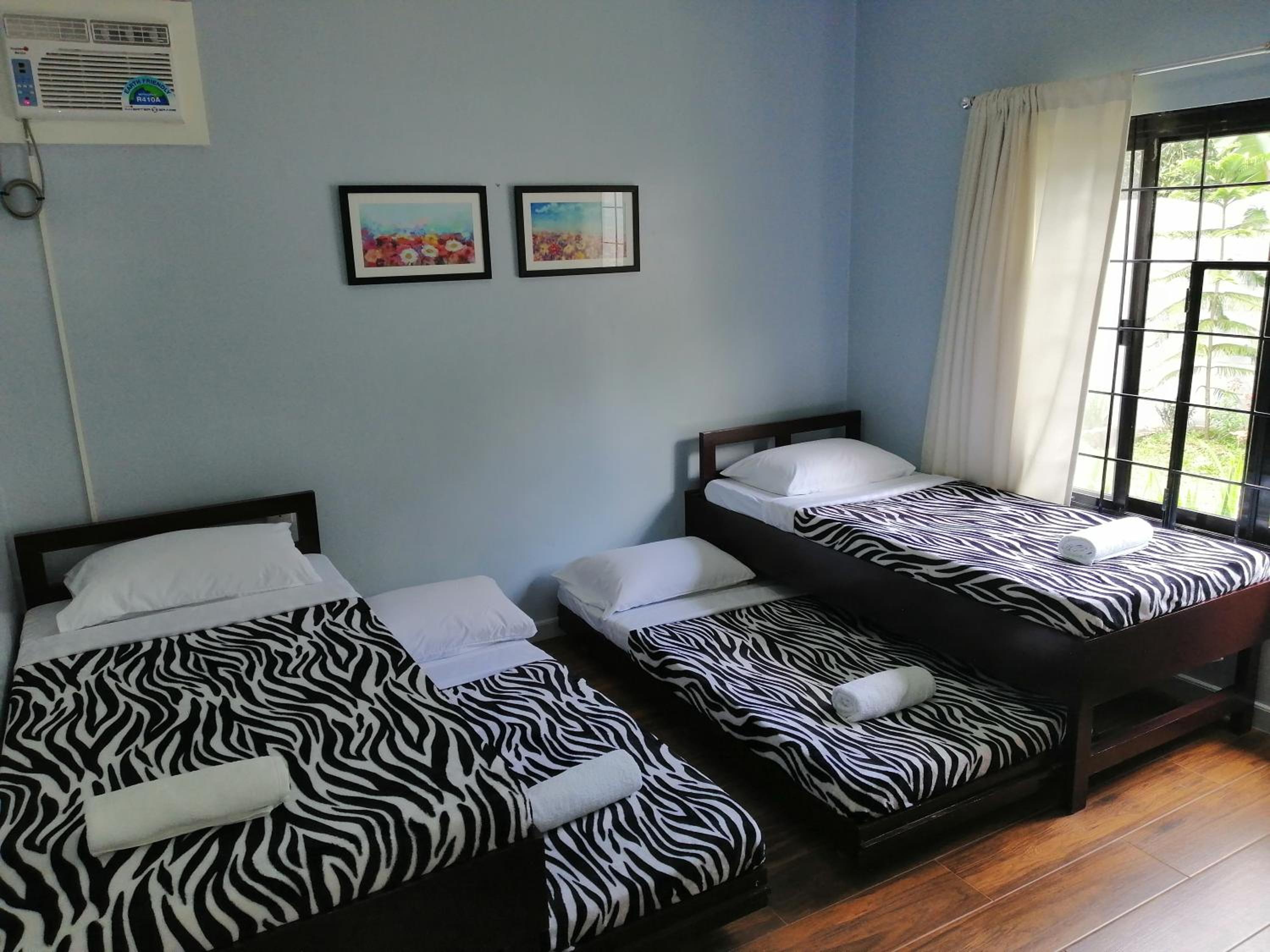 Two-Bedroom House photo 3