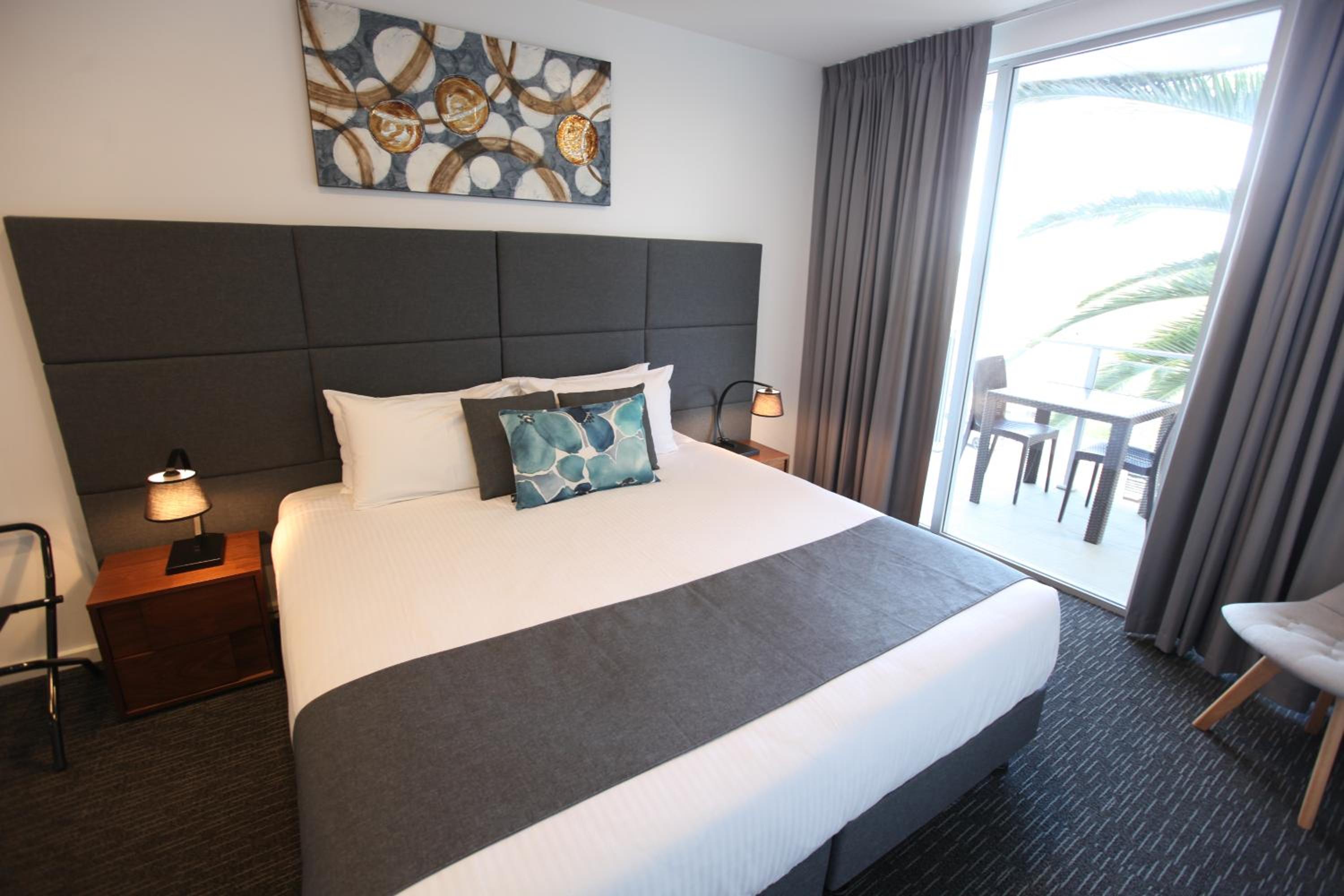 Deluxe Two-Bedroom/ One-Bathroom Apartment - Disability Access - Non Pet Friendly