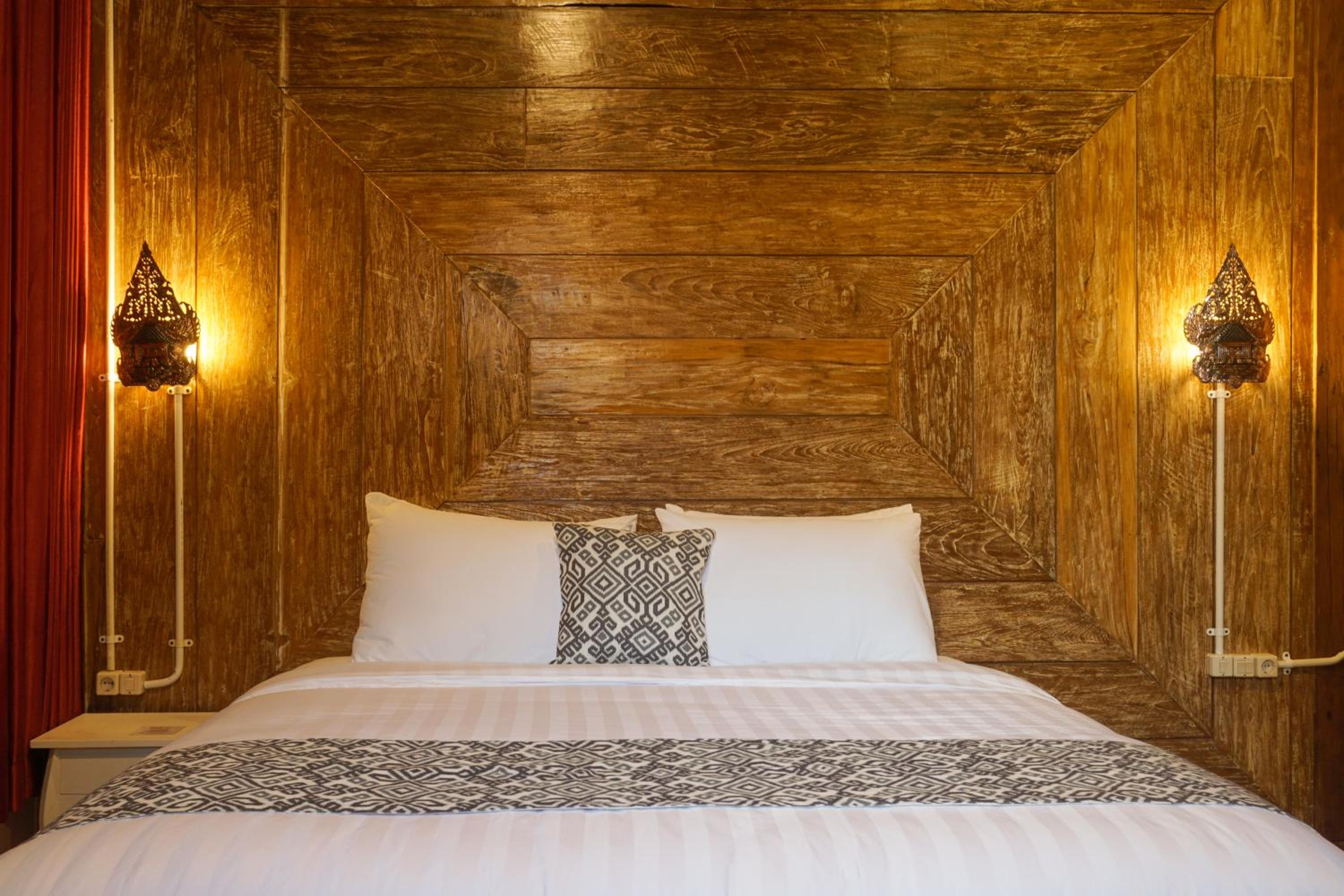 Deluxe Suite - Photo 3