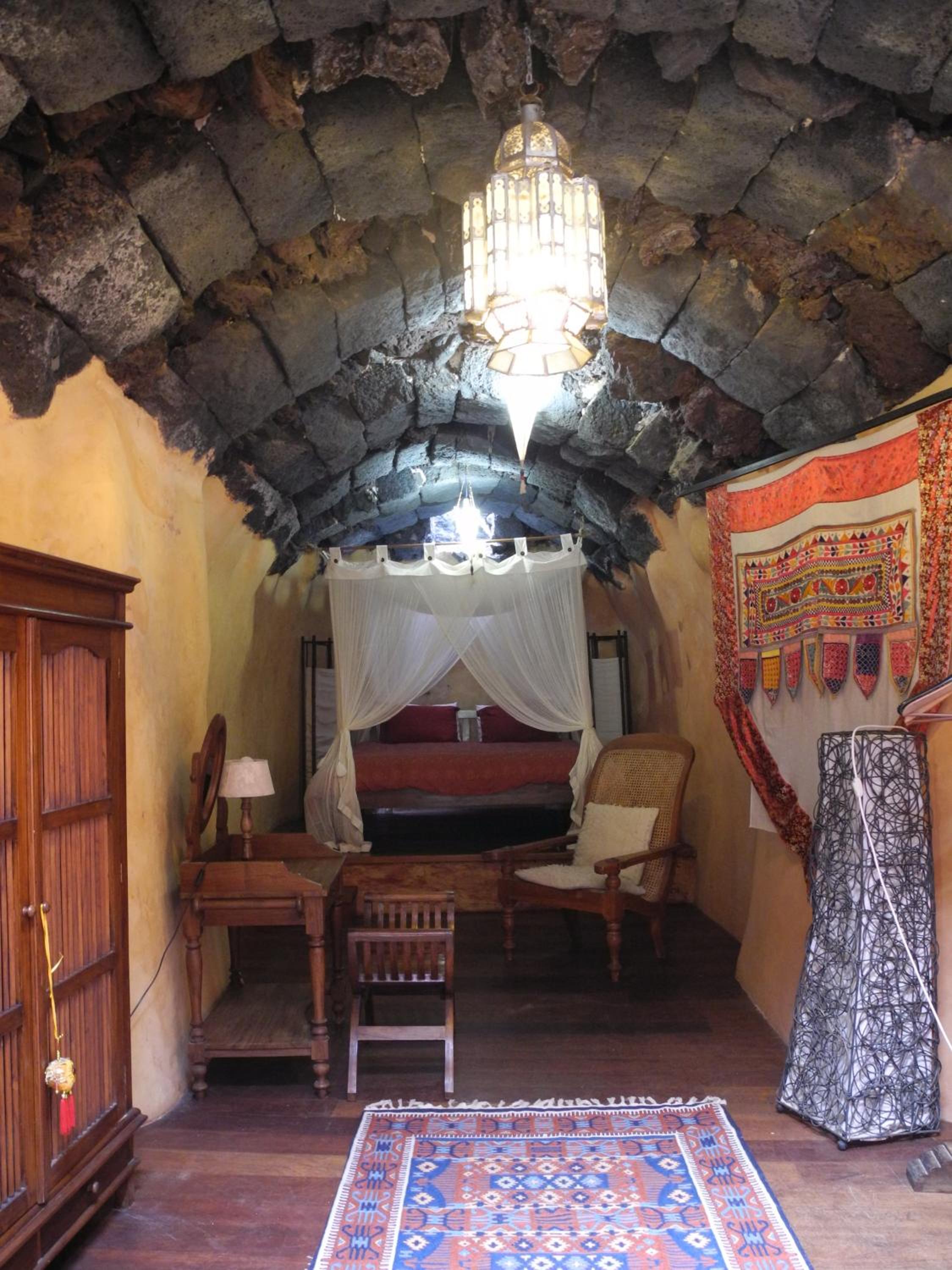One-Bedroom Cottage with Private Garden and Terrace (3 Adults) photo 3
