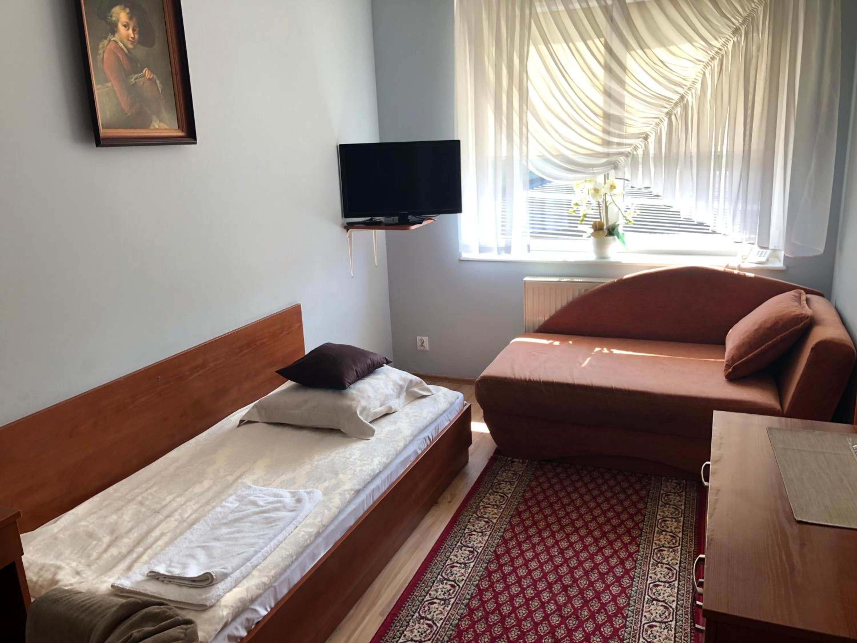 Standard Single Room with Shower