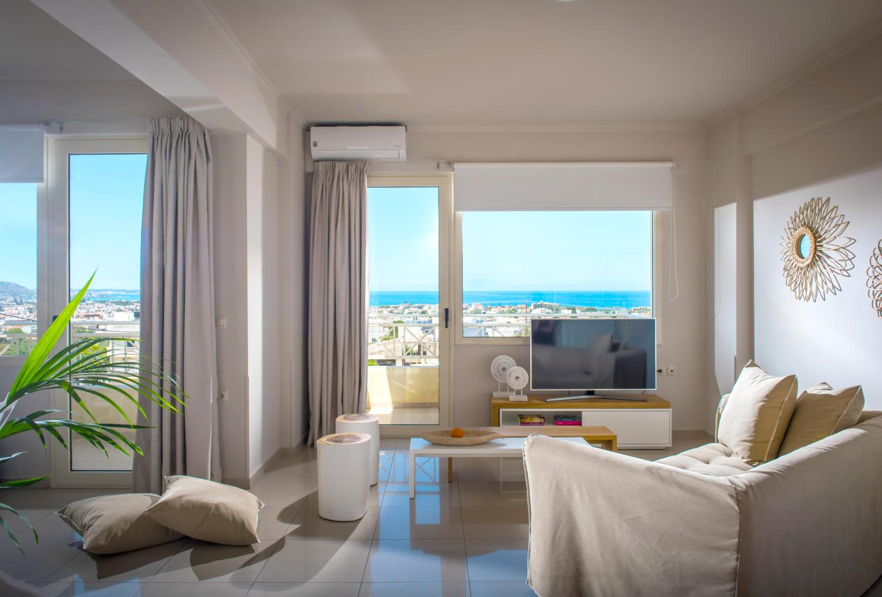 Family Suite with Sunset Sea View - Photo 7