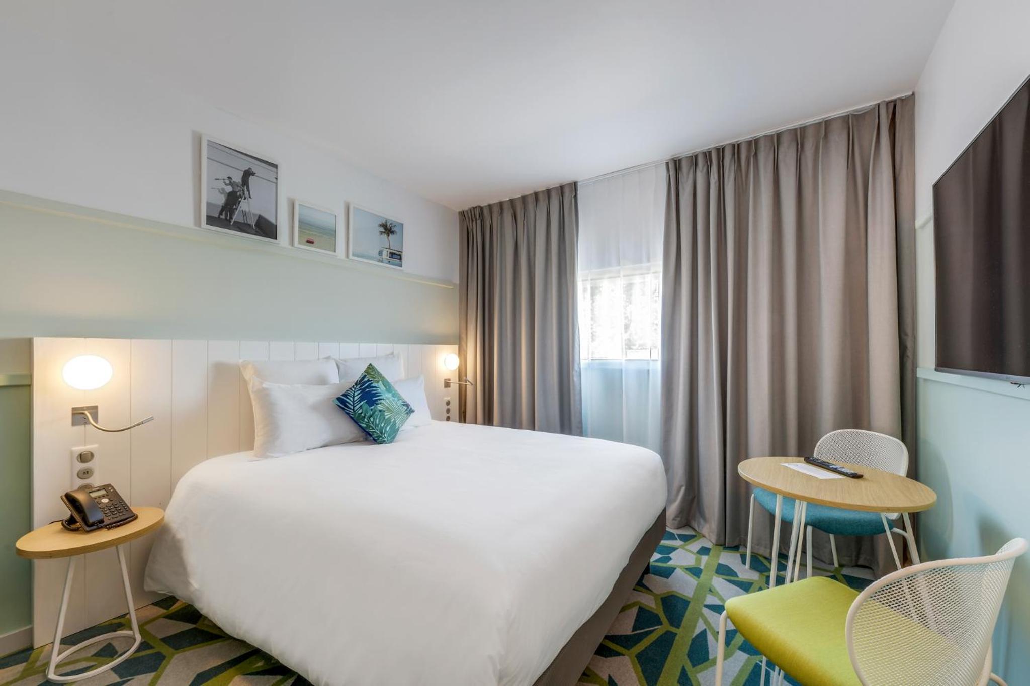 Standard Double Room with Bunk Bed - Photo 1