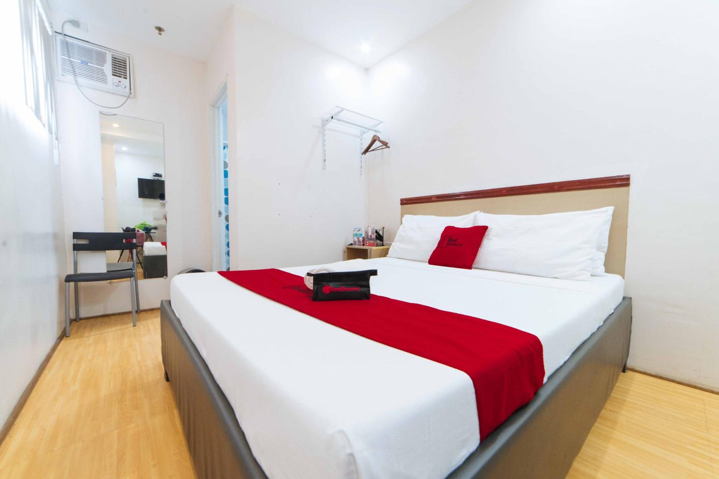 Double Room - Photo 2