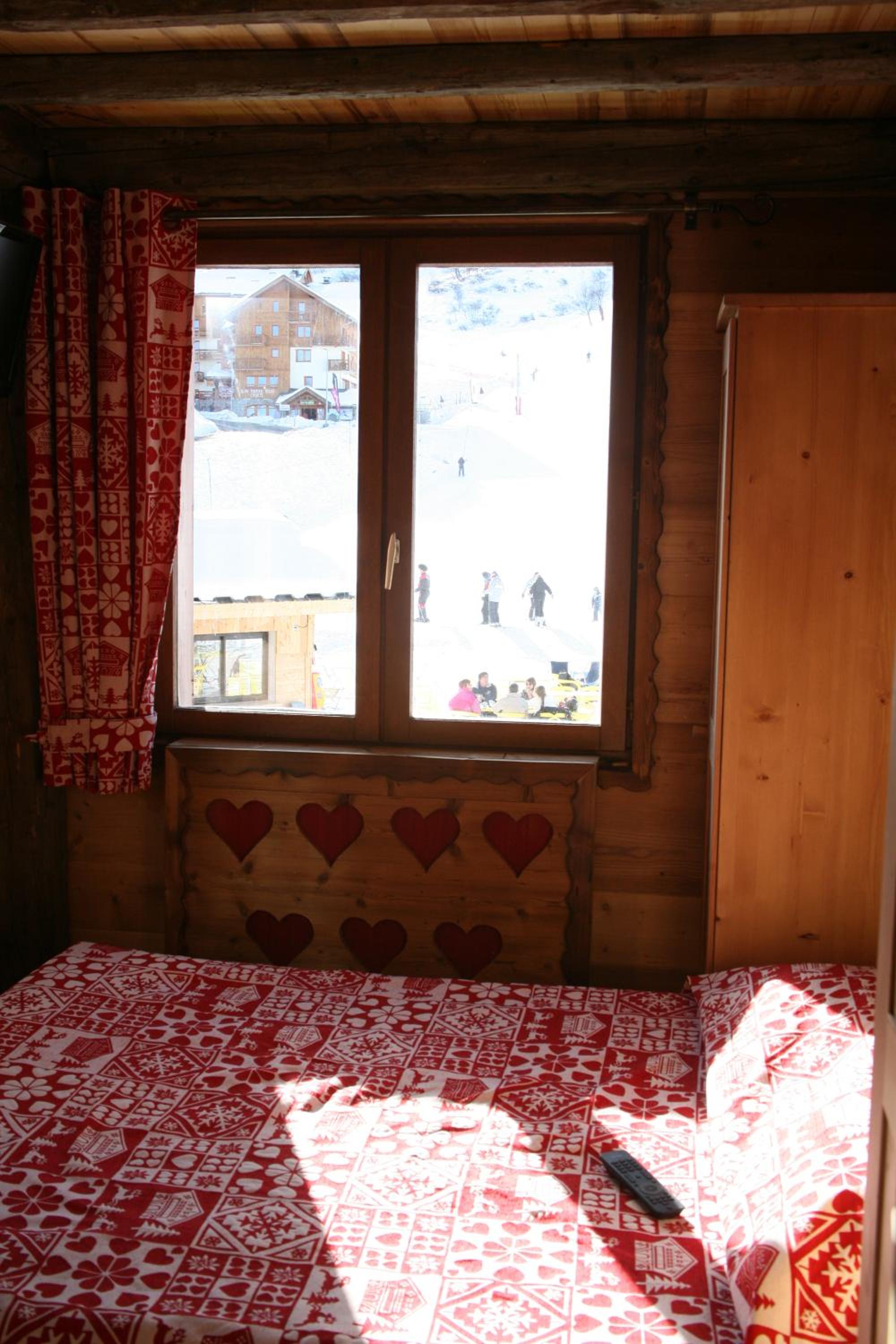 Double Room with Mountain View