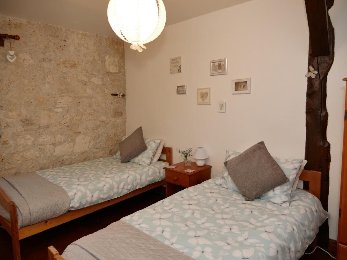 Two-Bedroom House photo 1
