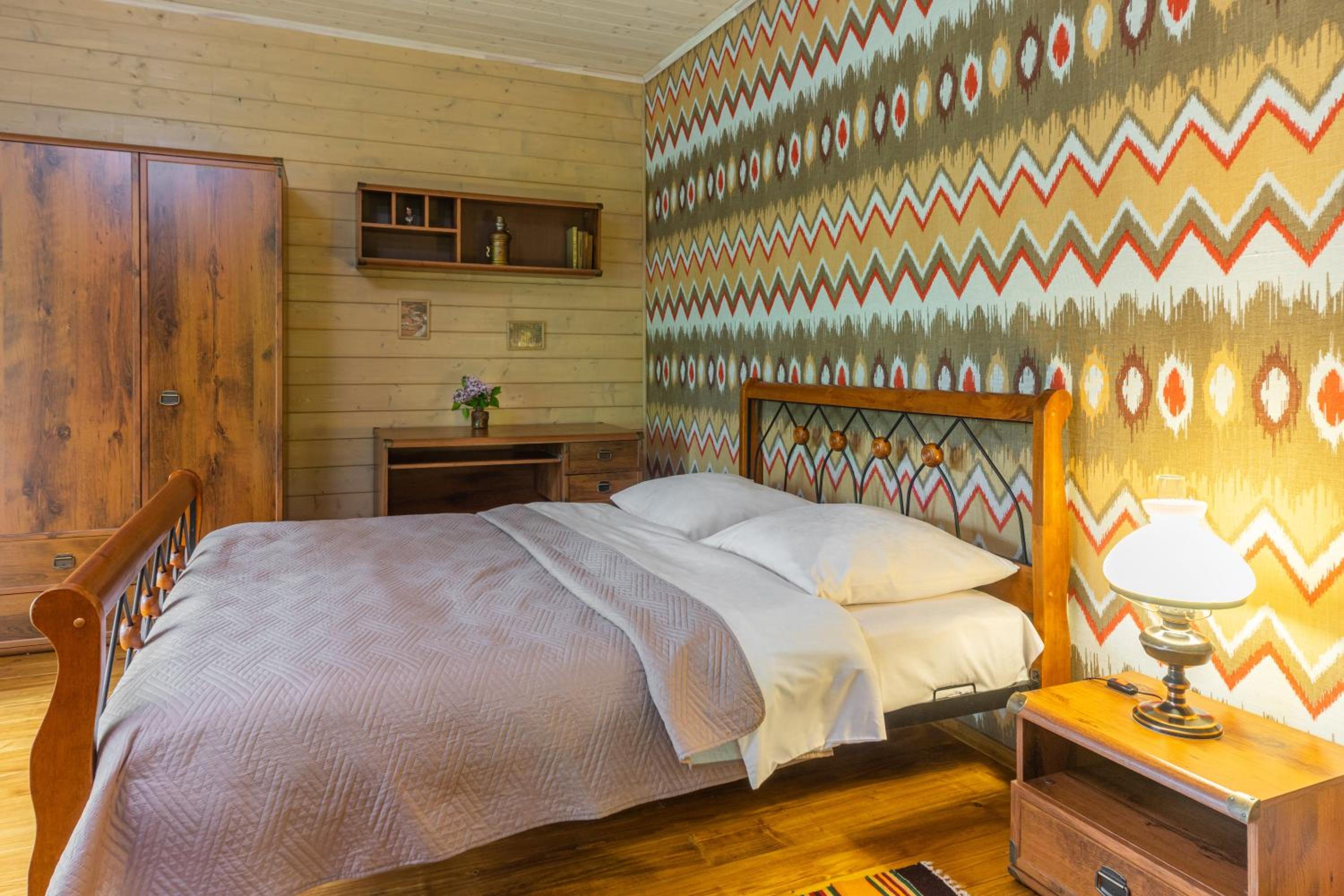 King Suite with Balcony photo 1